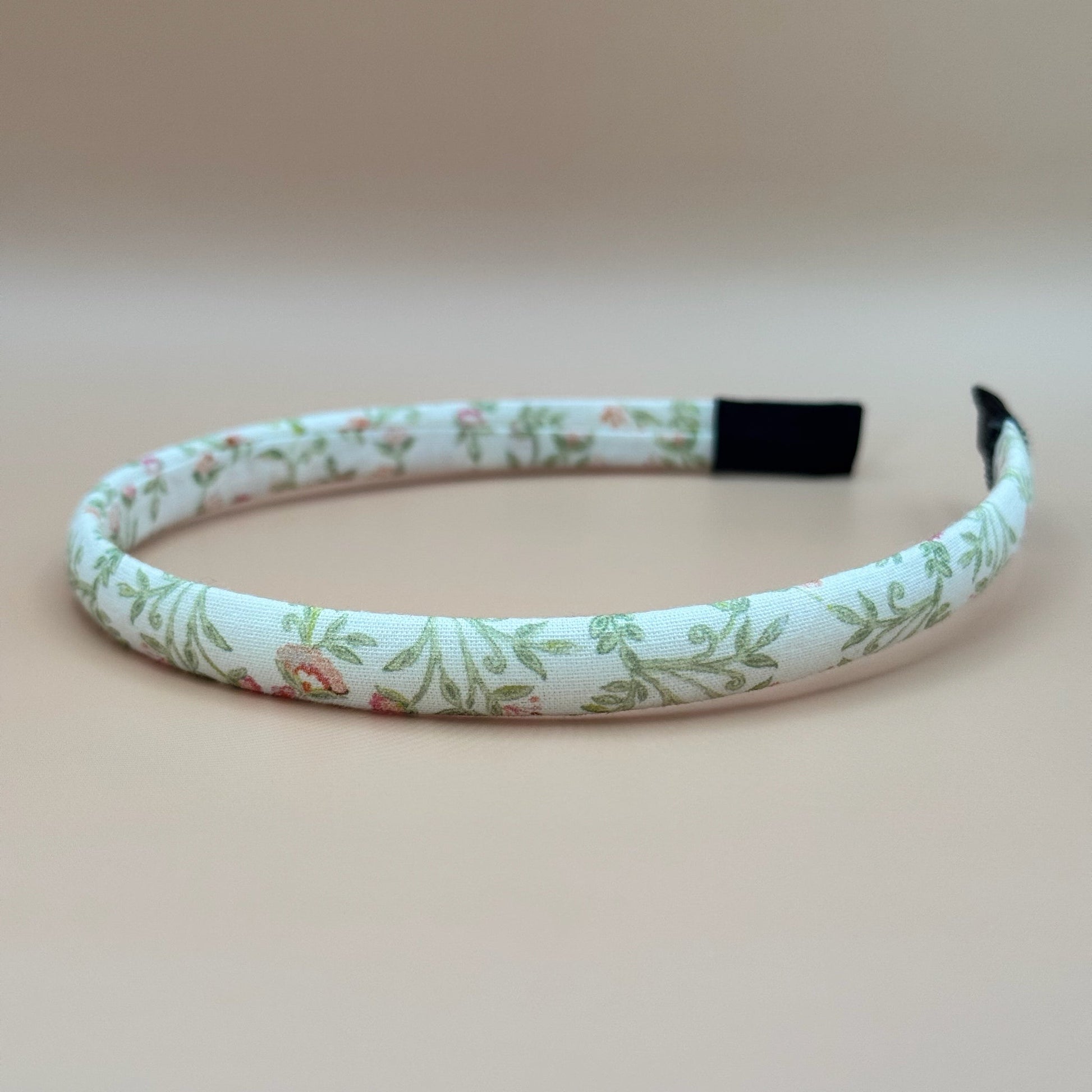 Petite Petals Headband-Douce Pétale