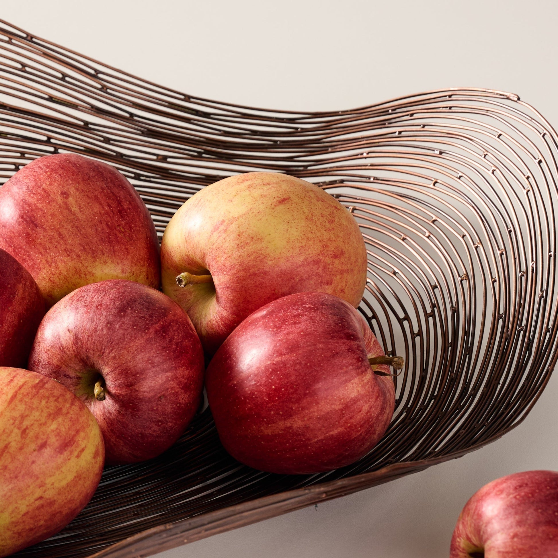 Lahar Wavy Wire Bowl