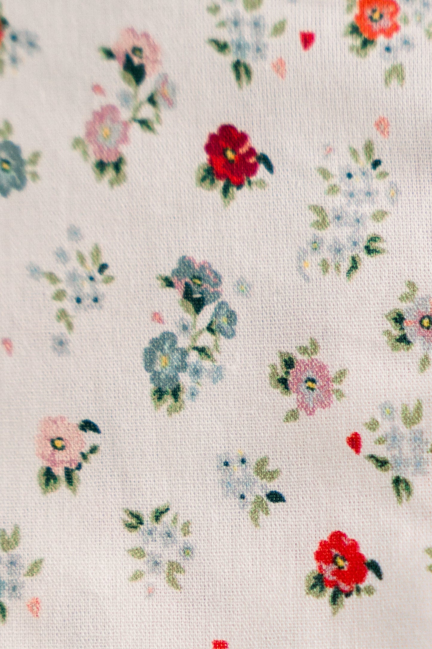 Vintage-Inspired Floral Pouch- Petite Prairie
