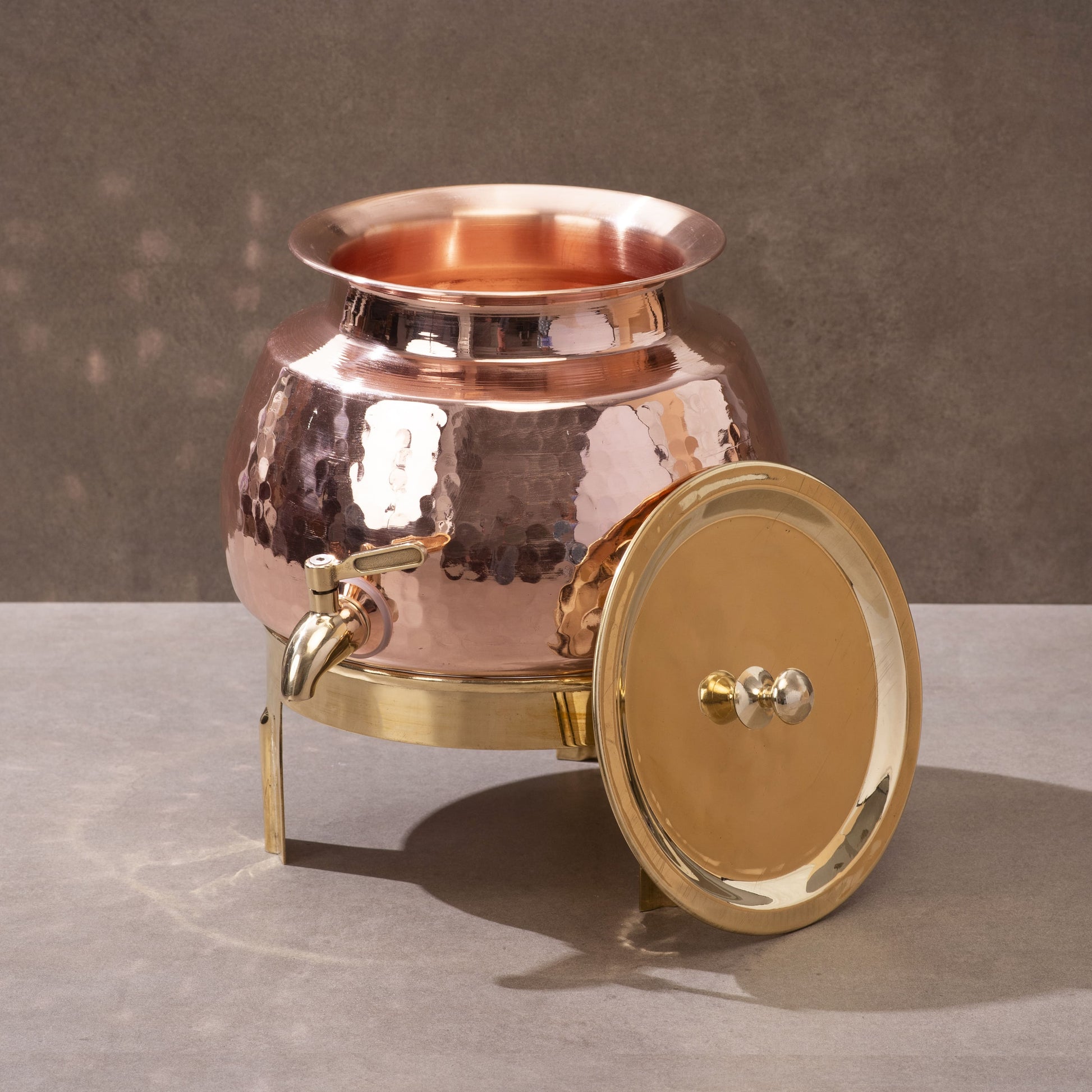 Copper water dispenser set