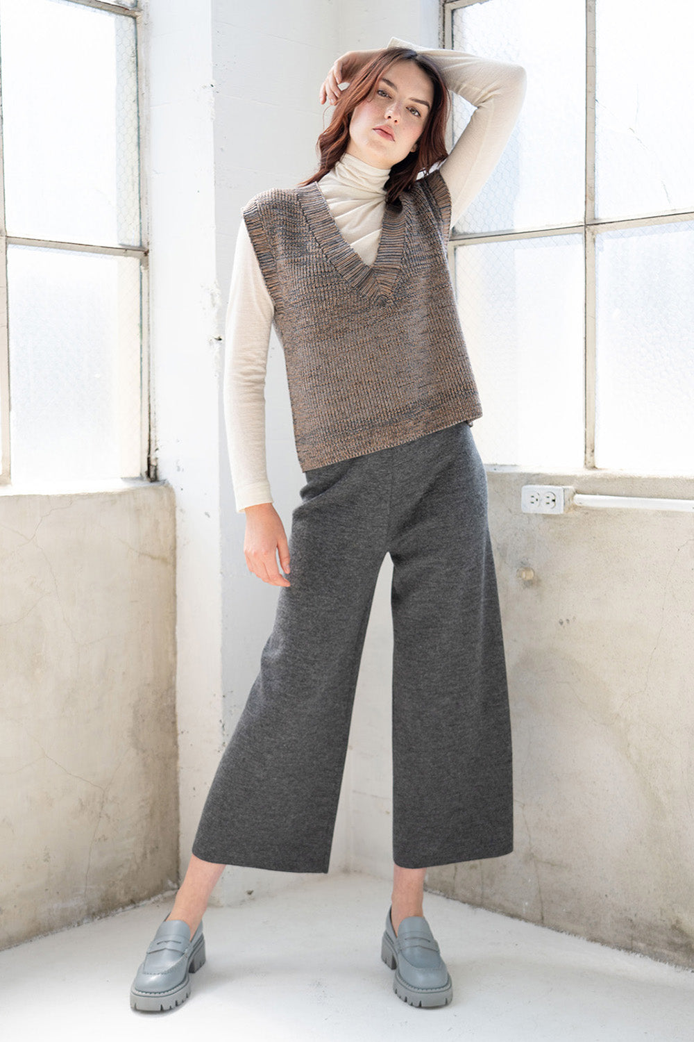 T NECK PULLOVER - IVORY