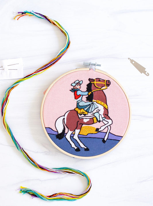 COWGIRL PREMIUM EMBROIDERY KIT - 6 IN