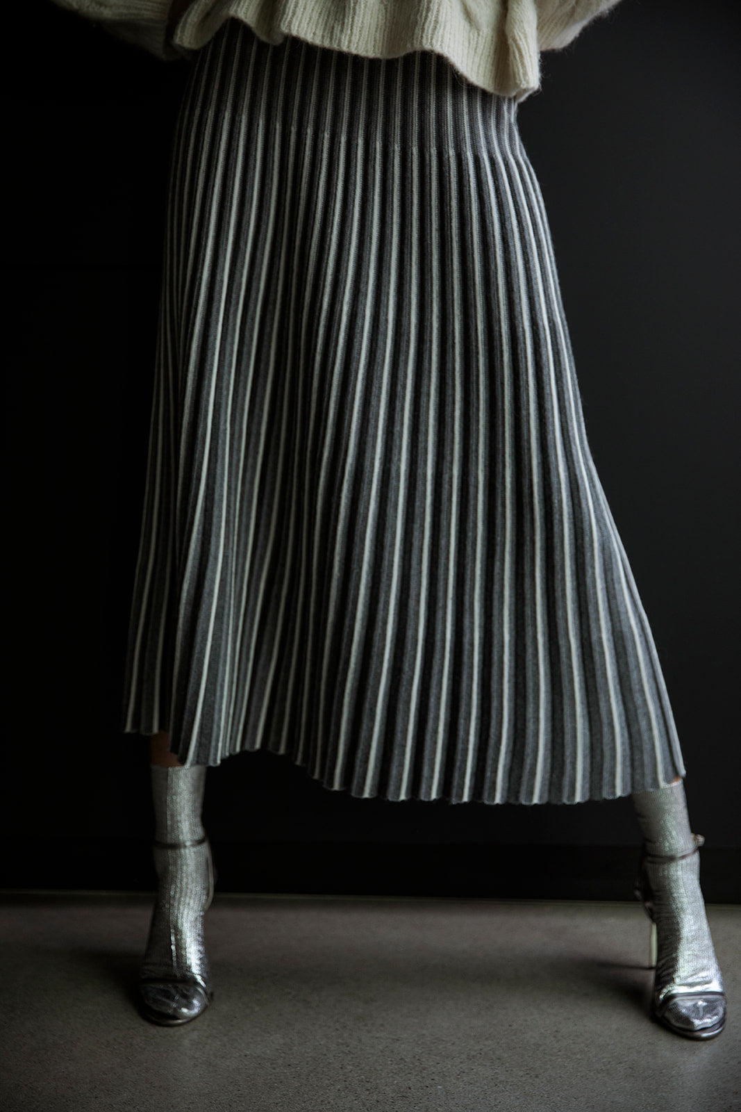 ADELINE SKIRT - GREY IVORY