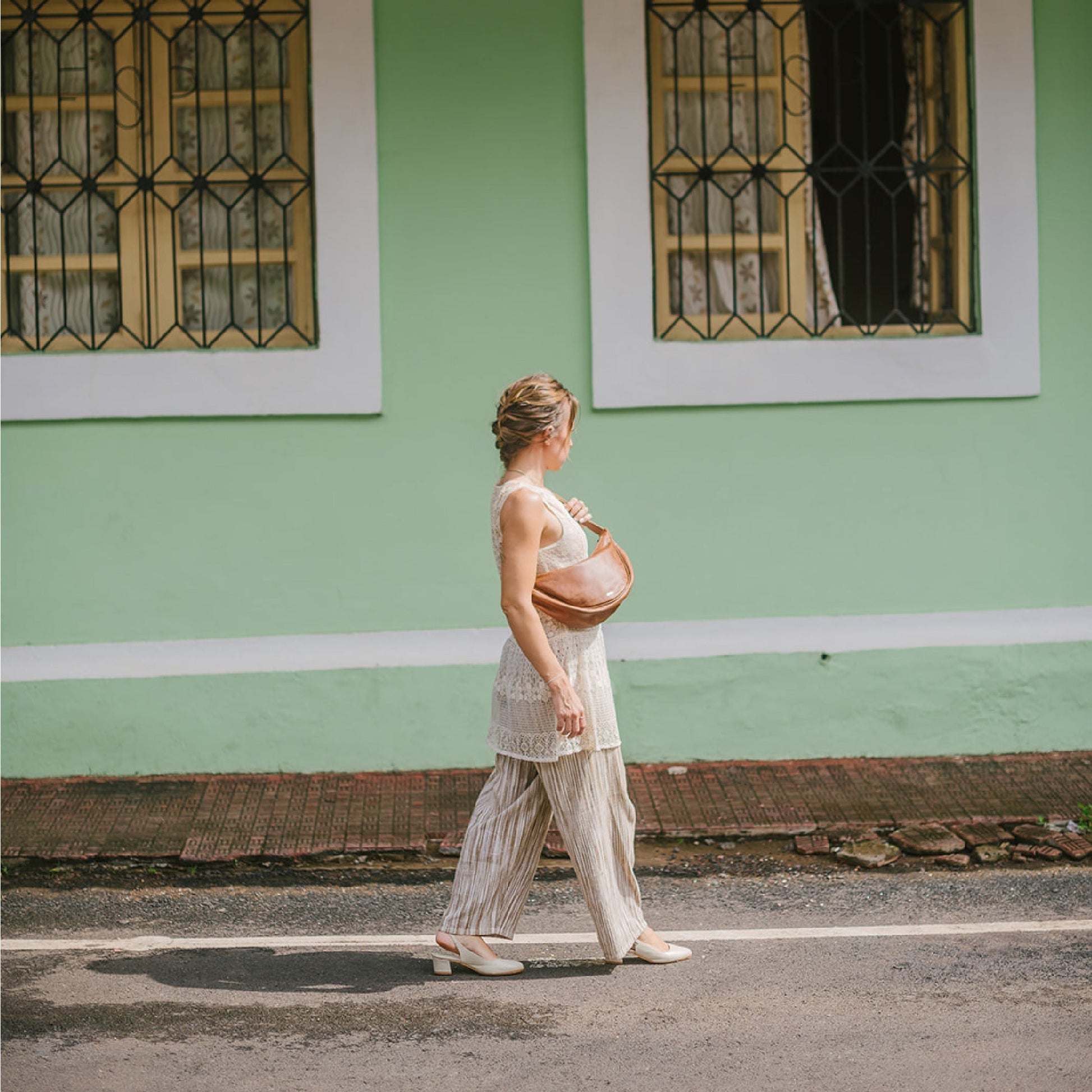 Leather Moon Sling - Vintage Brown