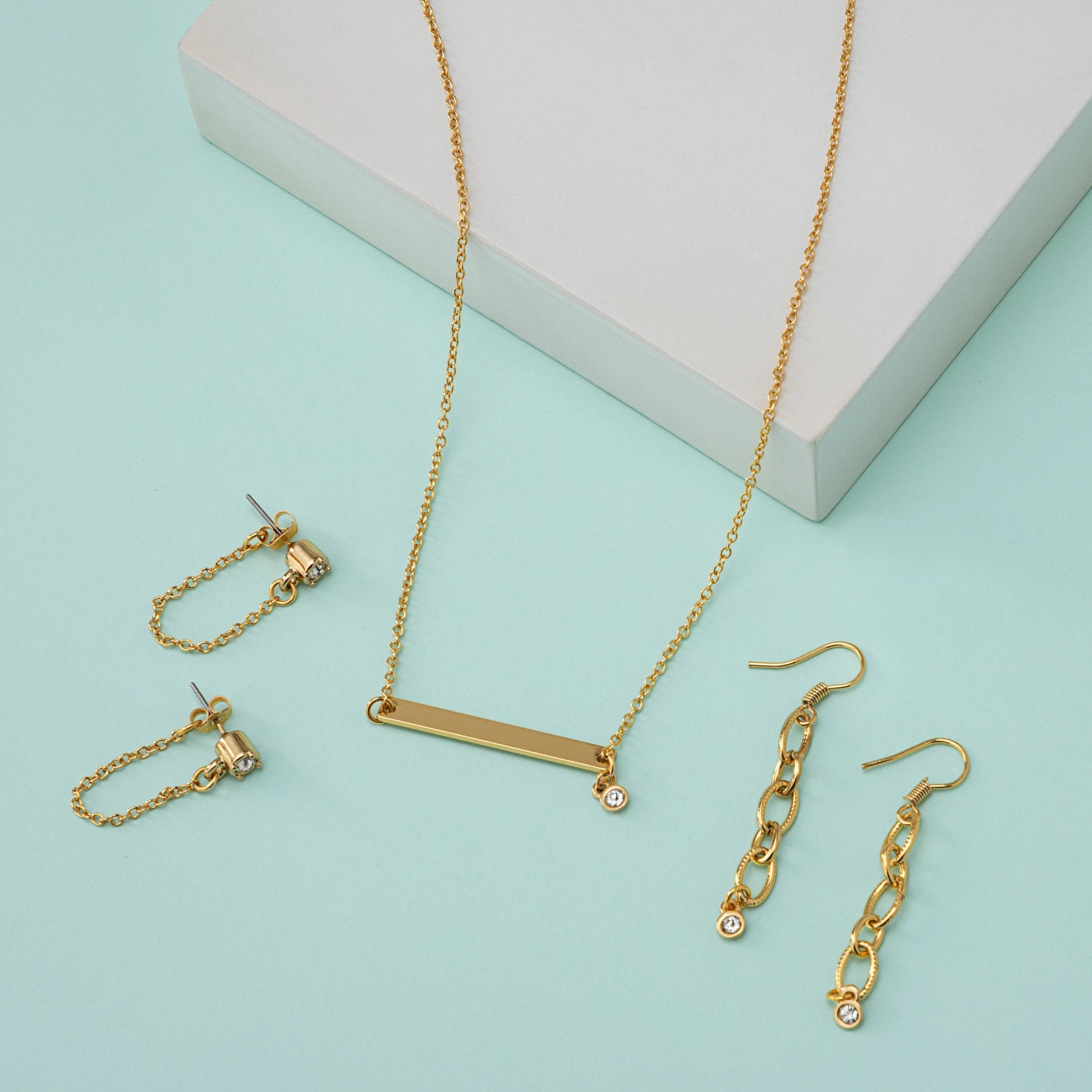 Chain Loop Gem Earrings