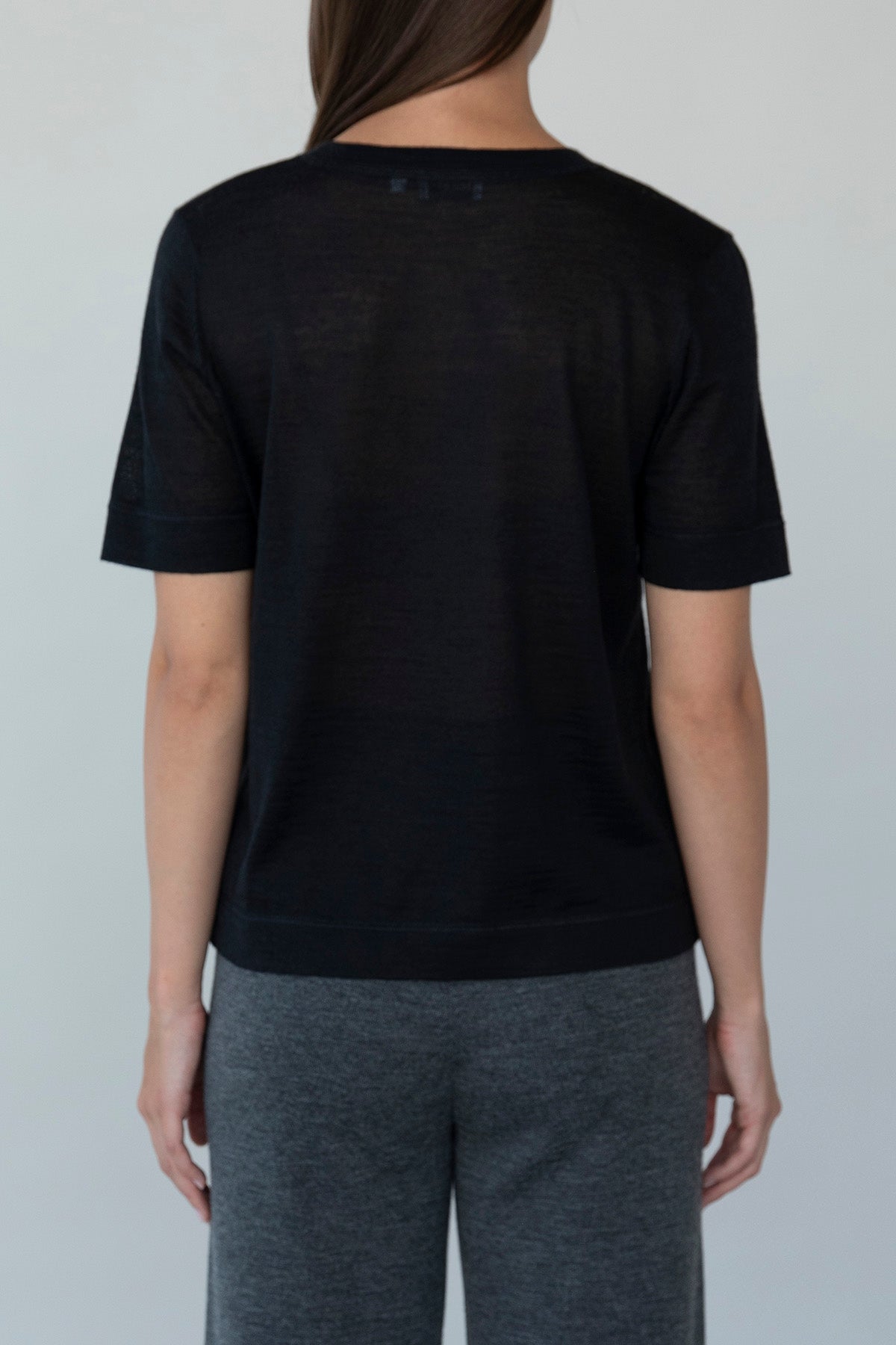CREW NECK SWEATER TEE - BLACK