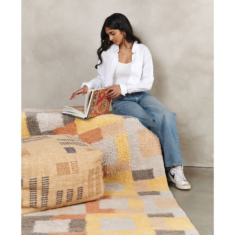 Shale Geometric Pattern Plush New Zealand Merino Hand-Knotted Rug In Warm Hues