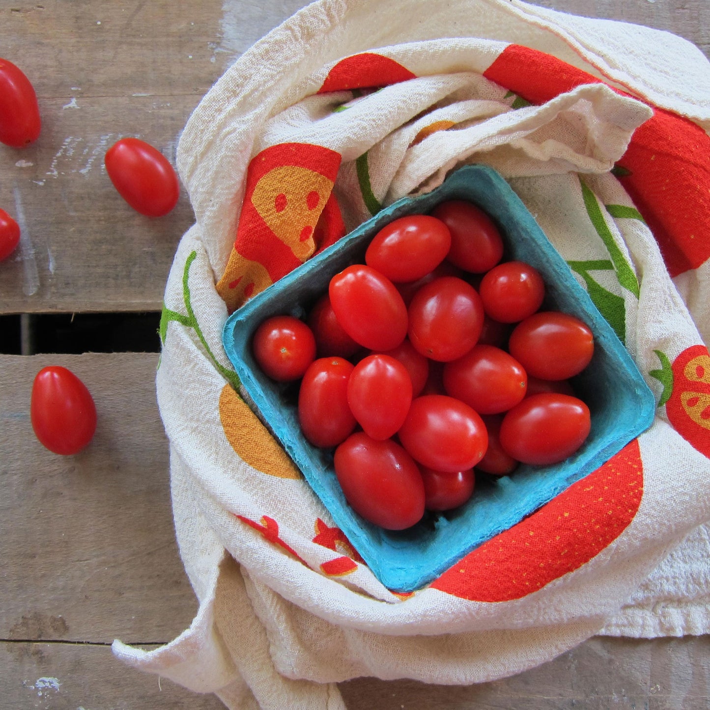 Tomato Dish Towel + Sponge Cloth Gift Set