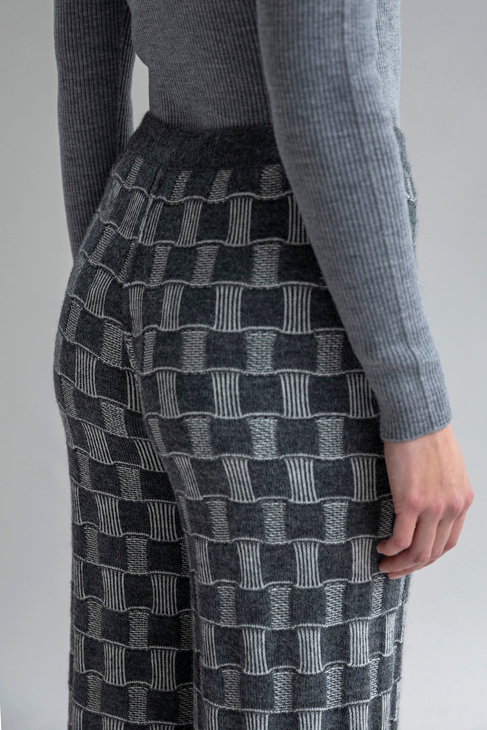 ZOE TROUSERS - GREY IVORY