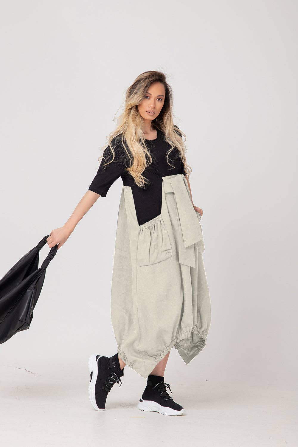 ADEPTT - Loose asymmetrical summer dress in linen and cotton: / RETOR
