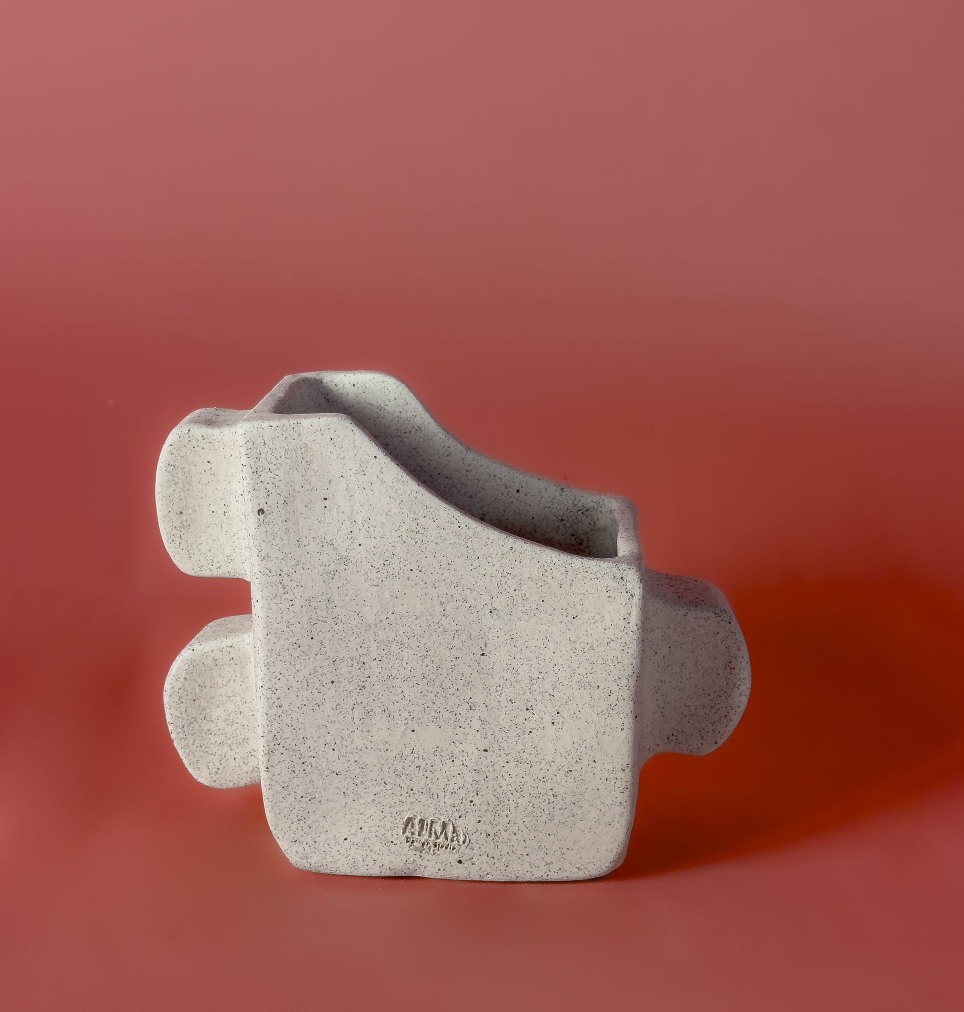 Eyi Planter