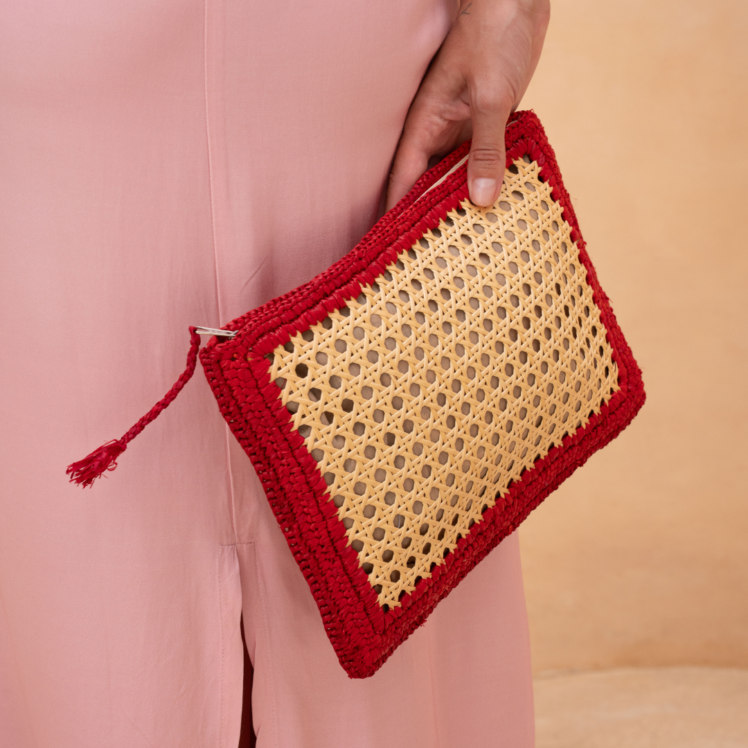 Cannage pouch