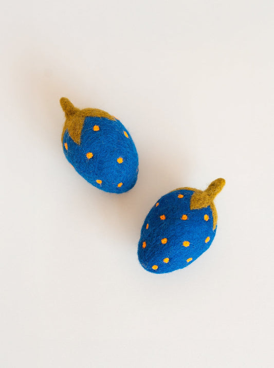 BLUE KITTY STRAWBERRIES