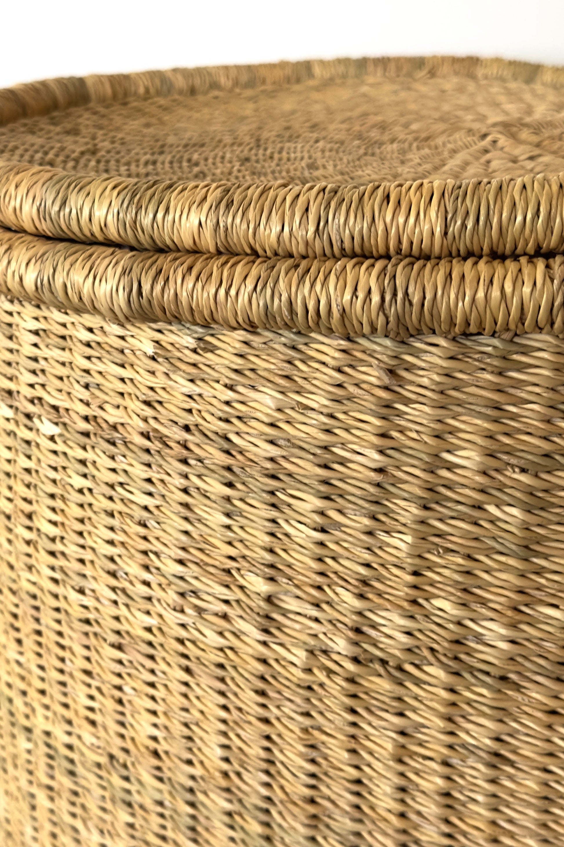 Handwoven Hamper with Lid - Natural