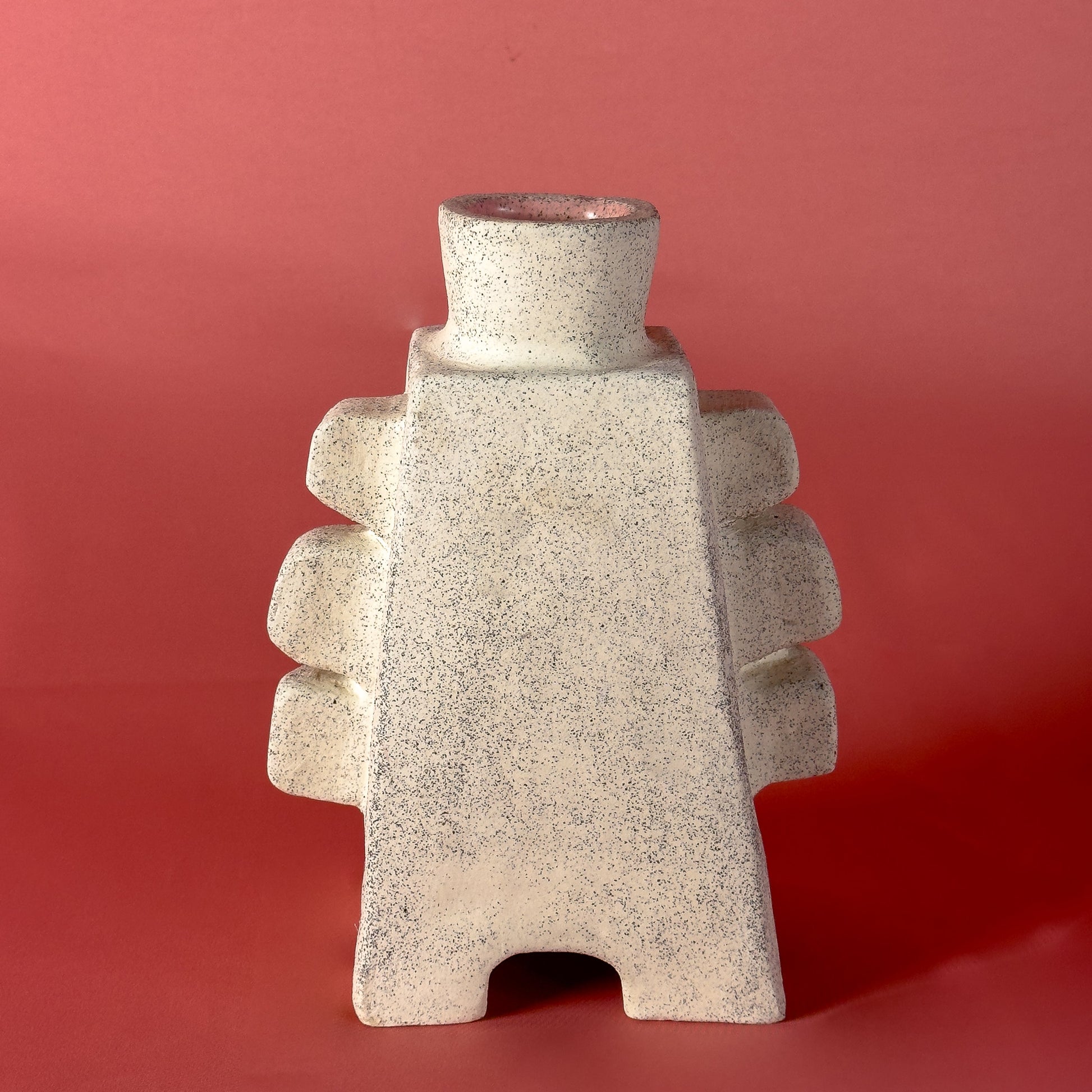 Eyi Vase