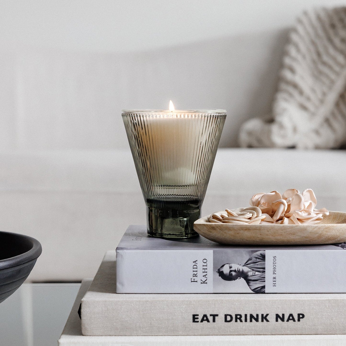 ZAI Candle - Charcoal