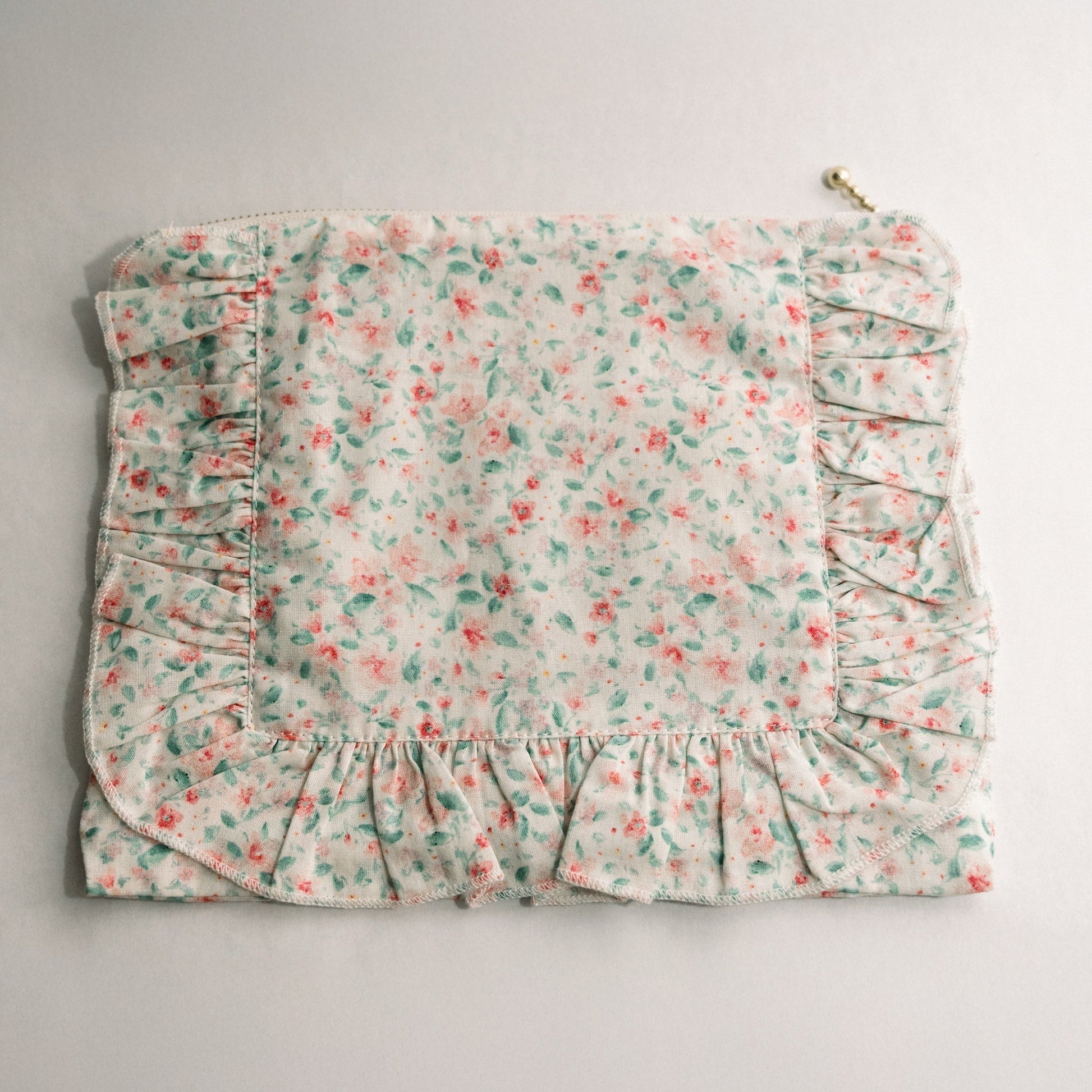 Vintage-Inspired Floral Pouch- Confetti