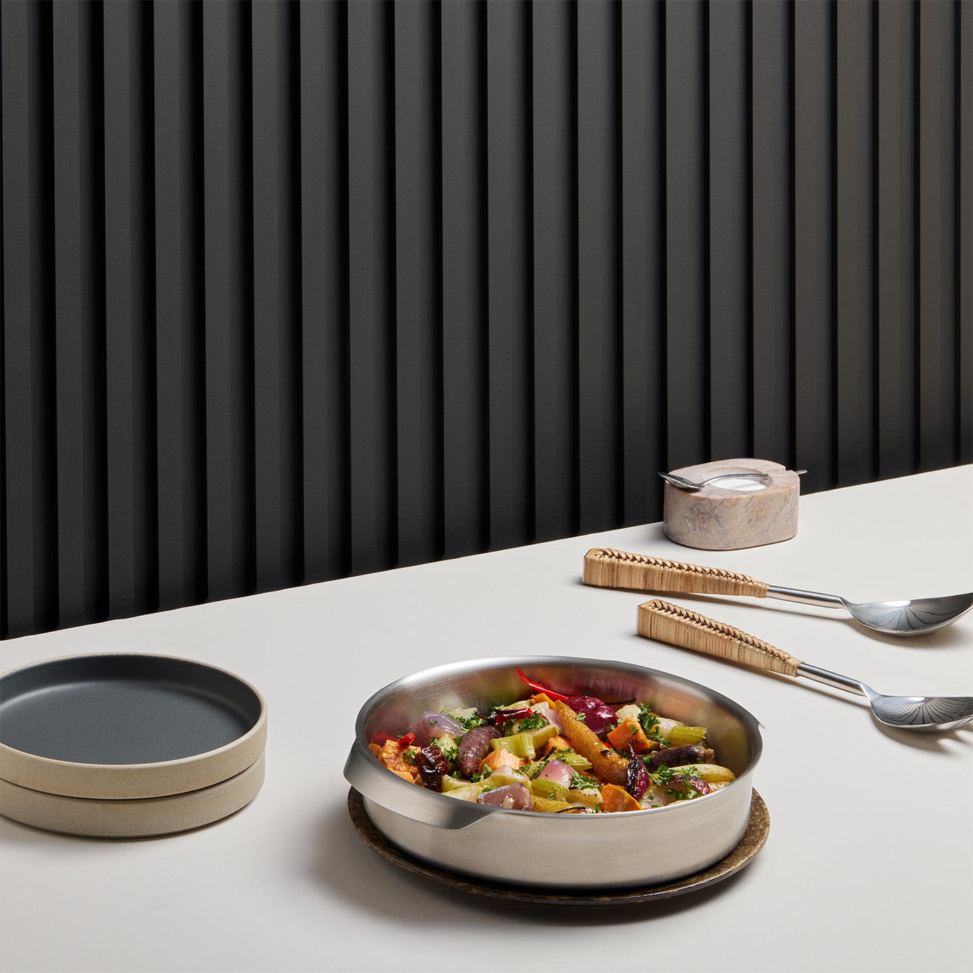 9-Inch Round Stainless Steel Pan - Oven & BBQ