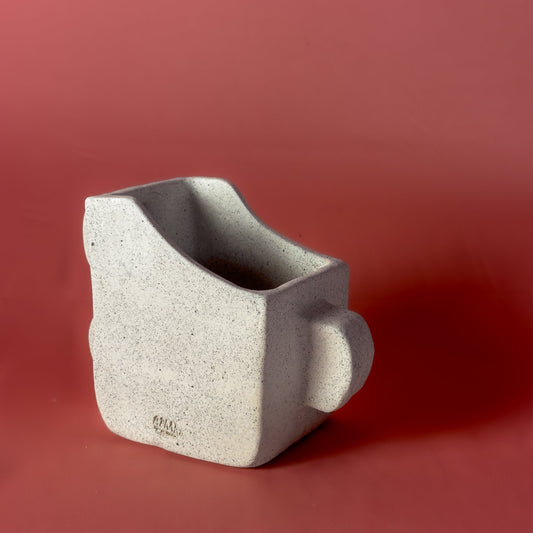 Eyi Planter