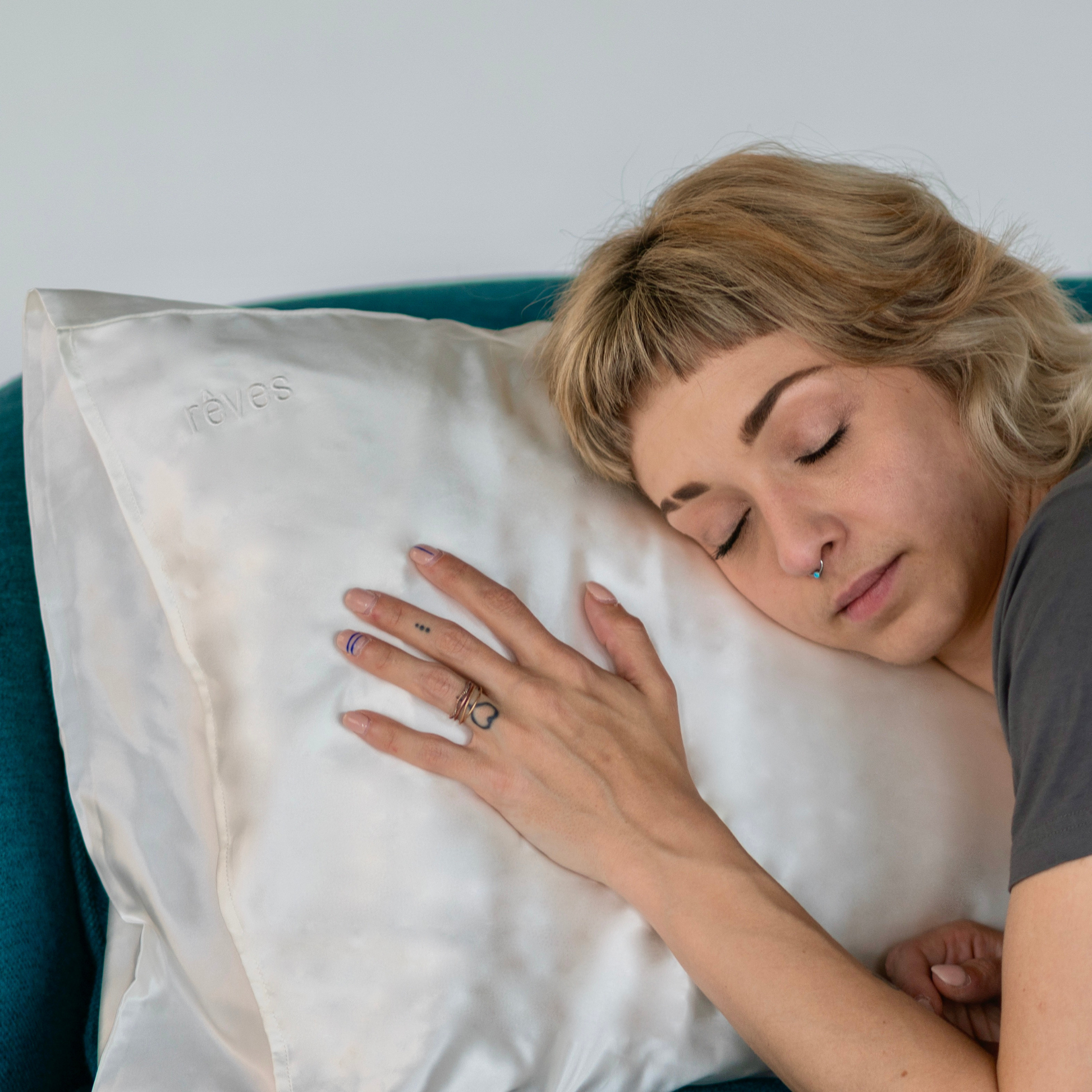 Blanc Queen Envelope Pillowcase