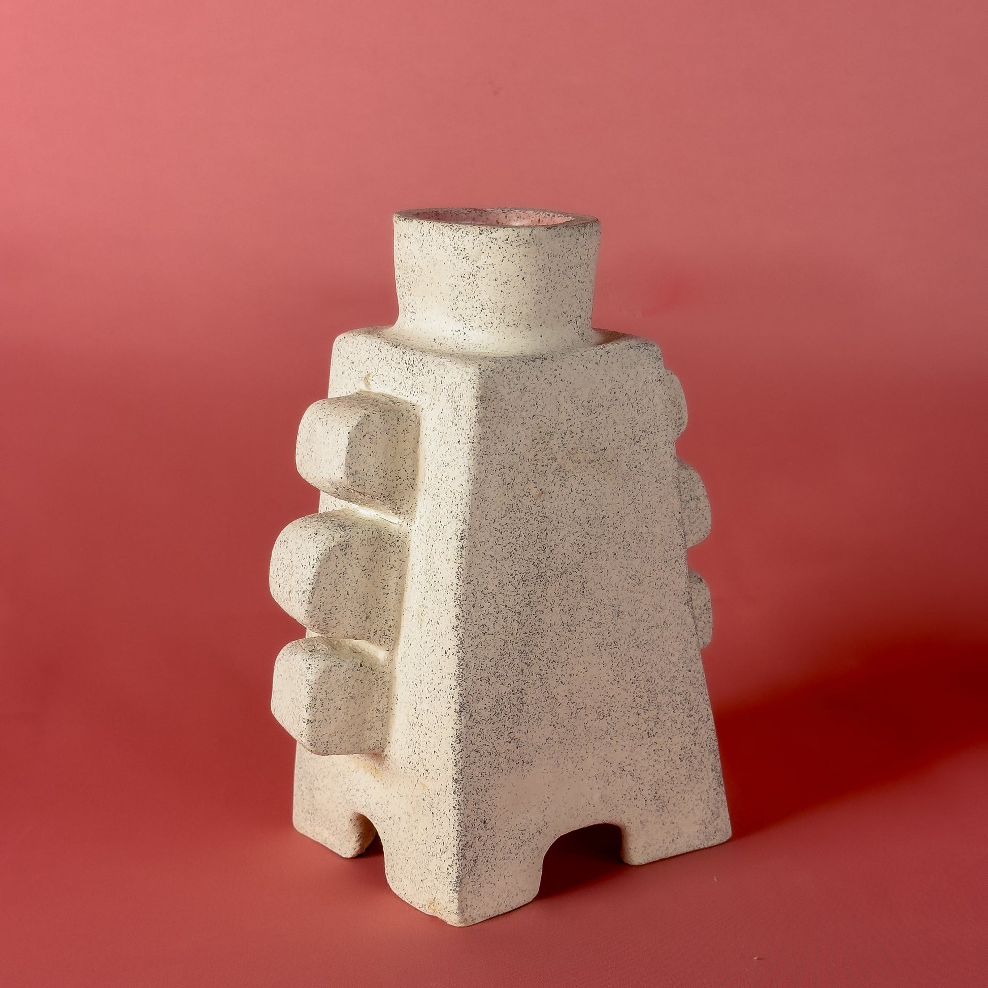 Eyi Vase