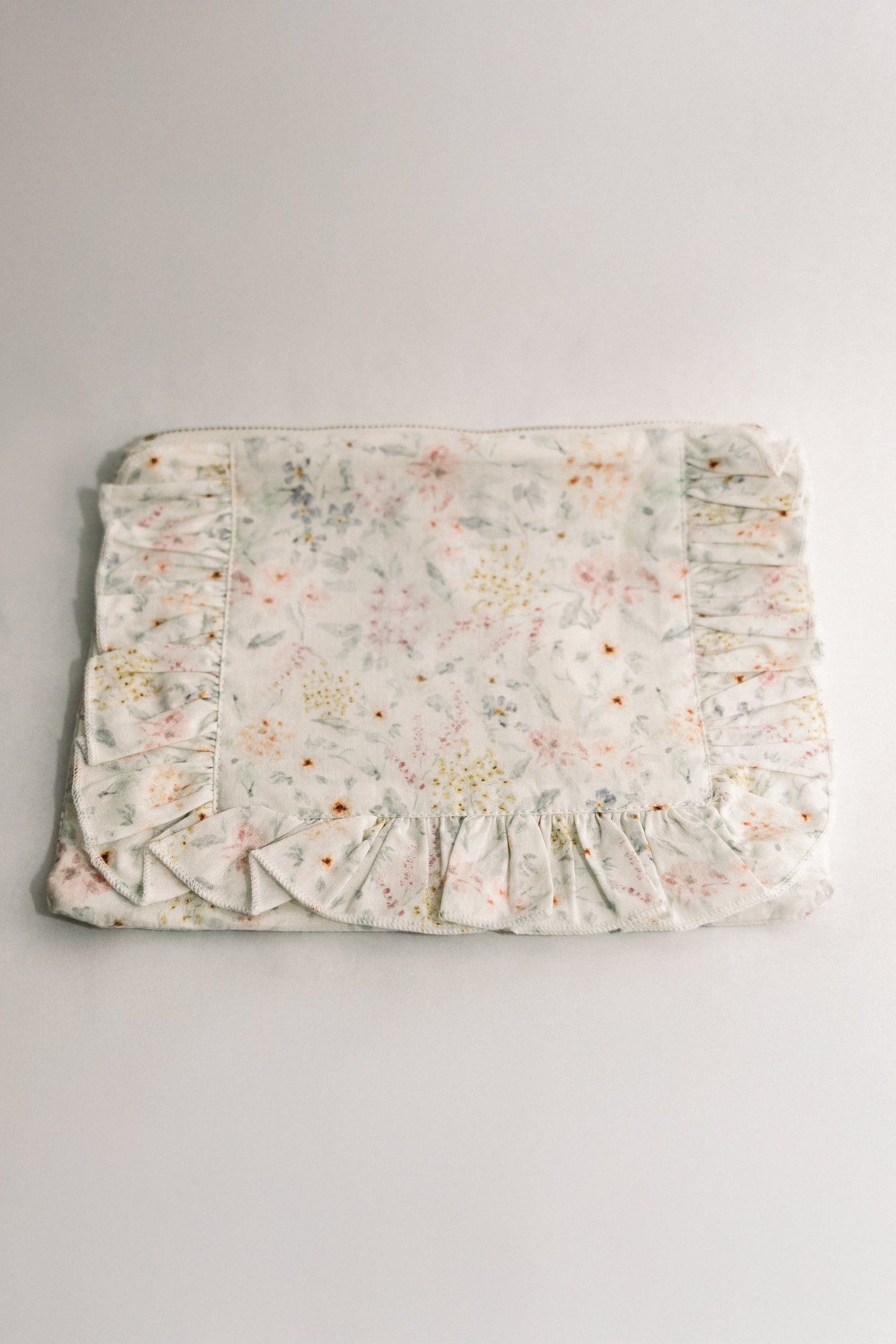 Vintage-Inspired Floral Pouch-Lune et Lavande