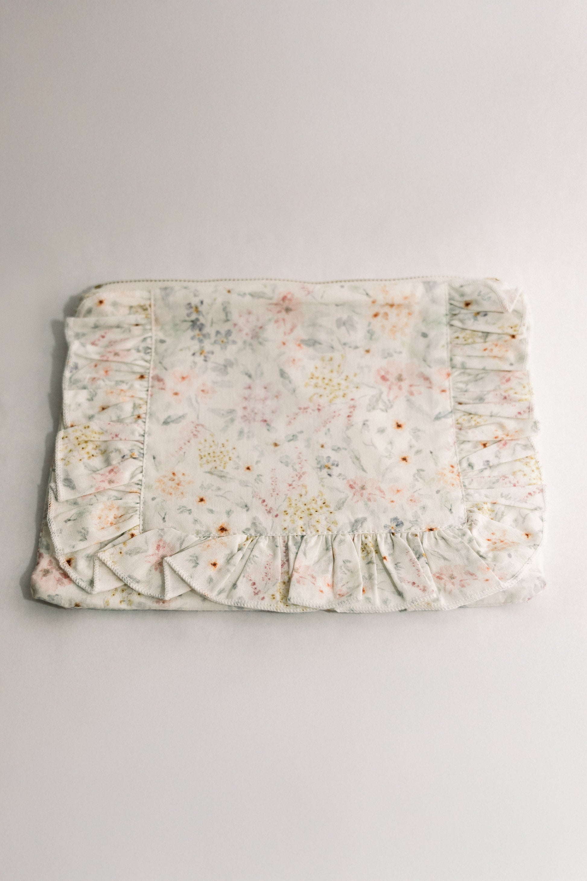 Vintage-Inspired Floral Pouch-Lune et Lavande