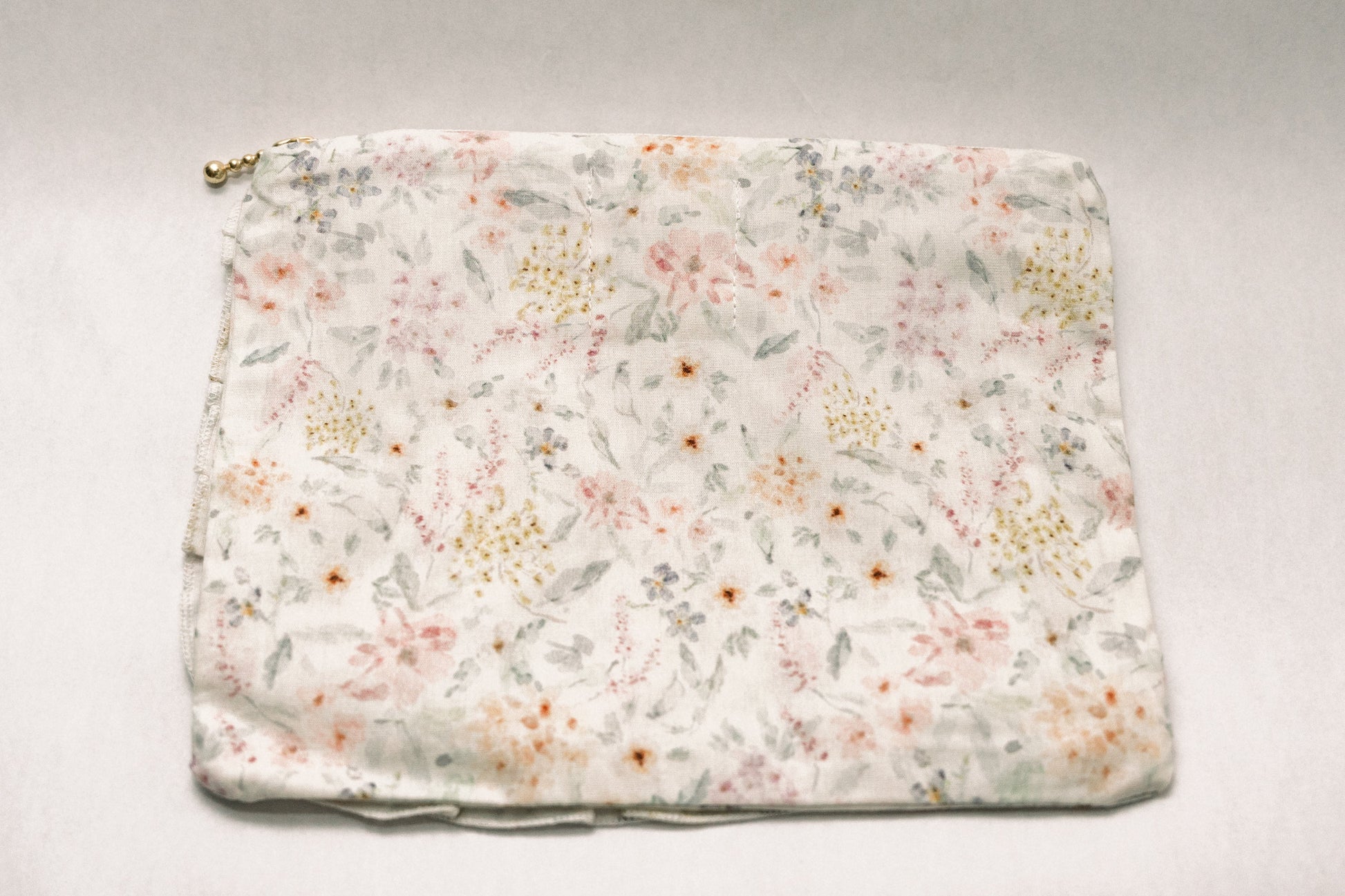Vintage-Inspired Floral Pouch-Lune et Lavande