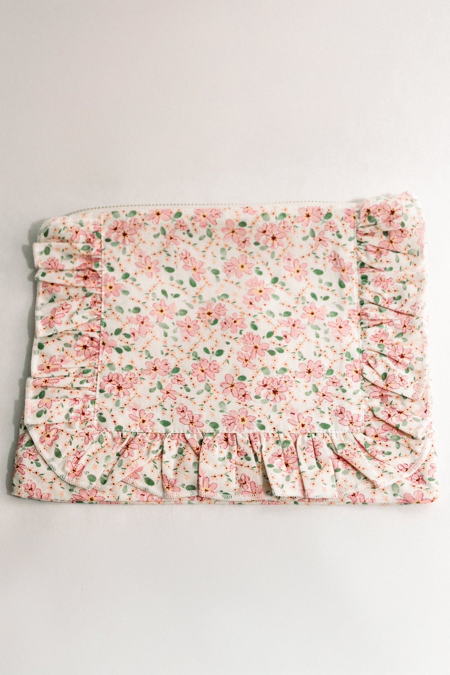 Vintage-Inspired Floral Pouch- Daisy & Clementine