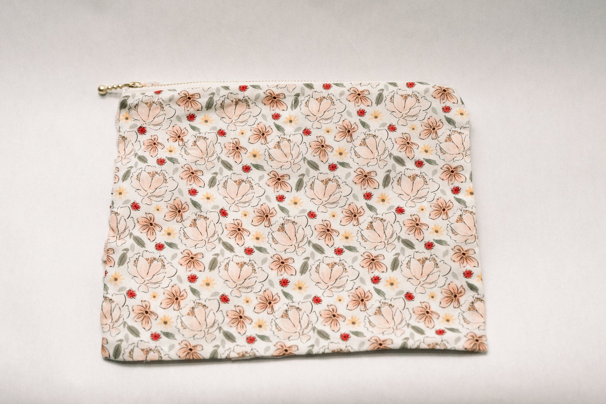 Vintage-Inspired Floral Pouch-Muguet