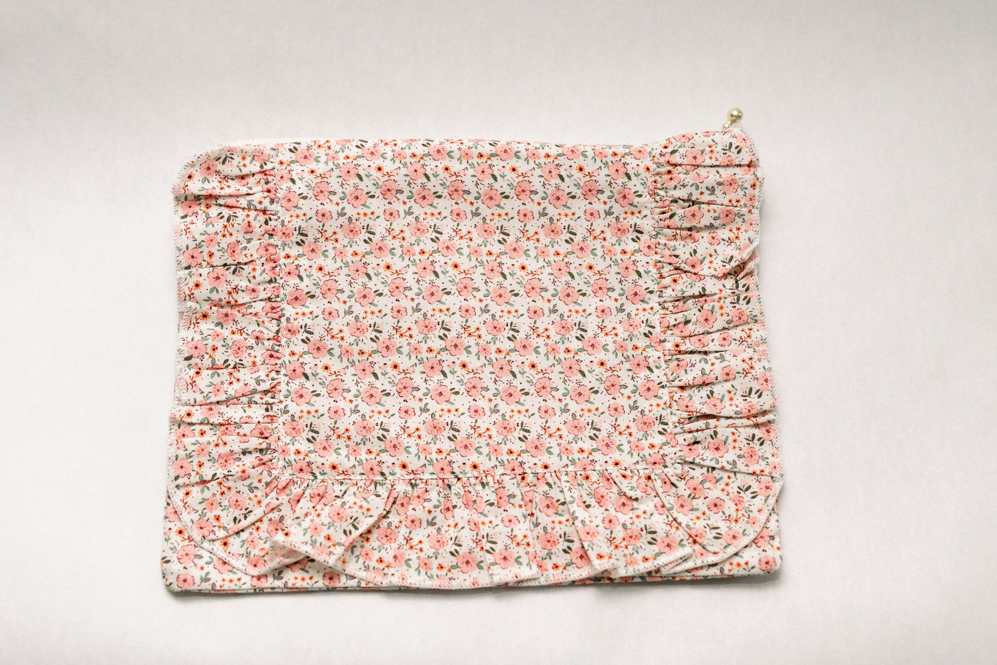 Vintage-Inspired Floral Pouch-Coquelicot