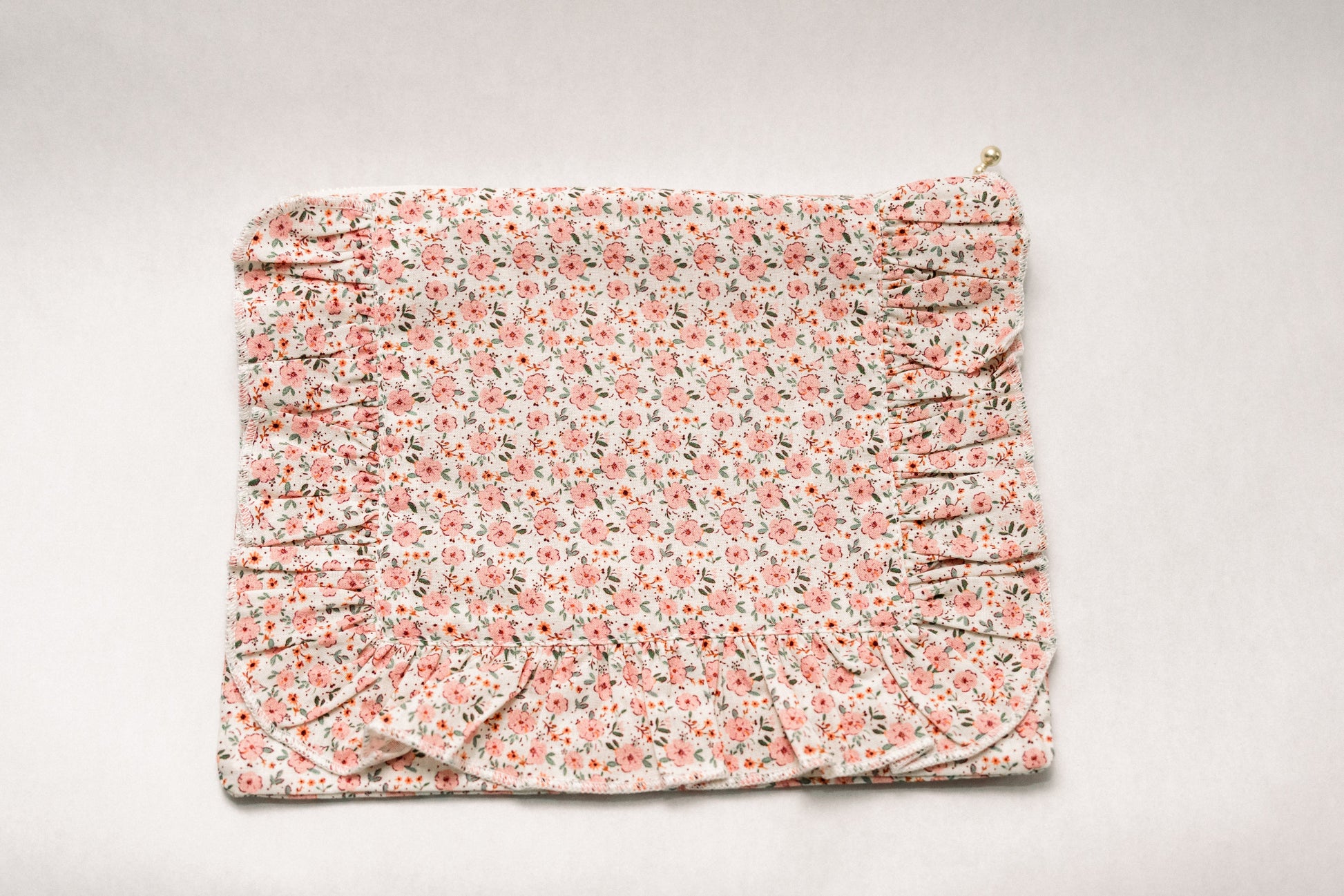 Vintage-Inspired Floral Pouch-Coquelicot