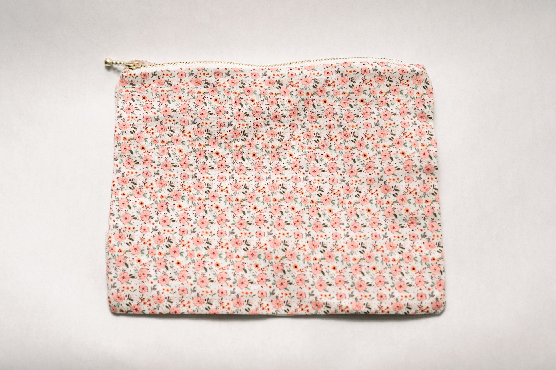 Vintage-Inspired Floral Pouch-Coquelicot