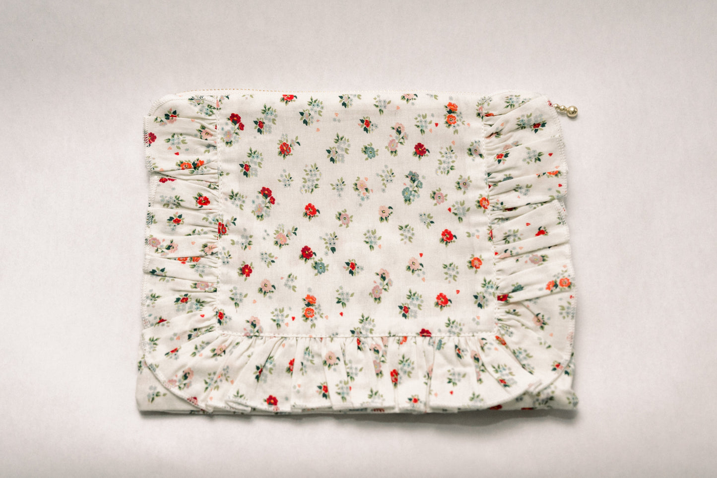 Vintage-Inspired Floral Pouch- Petite Prairie