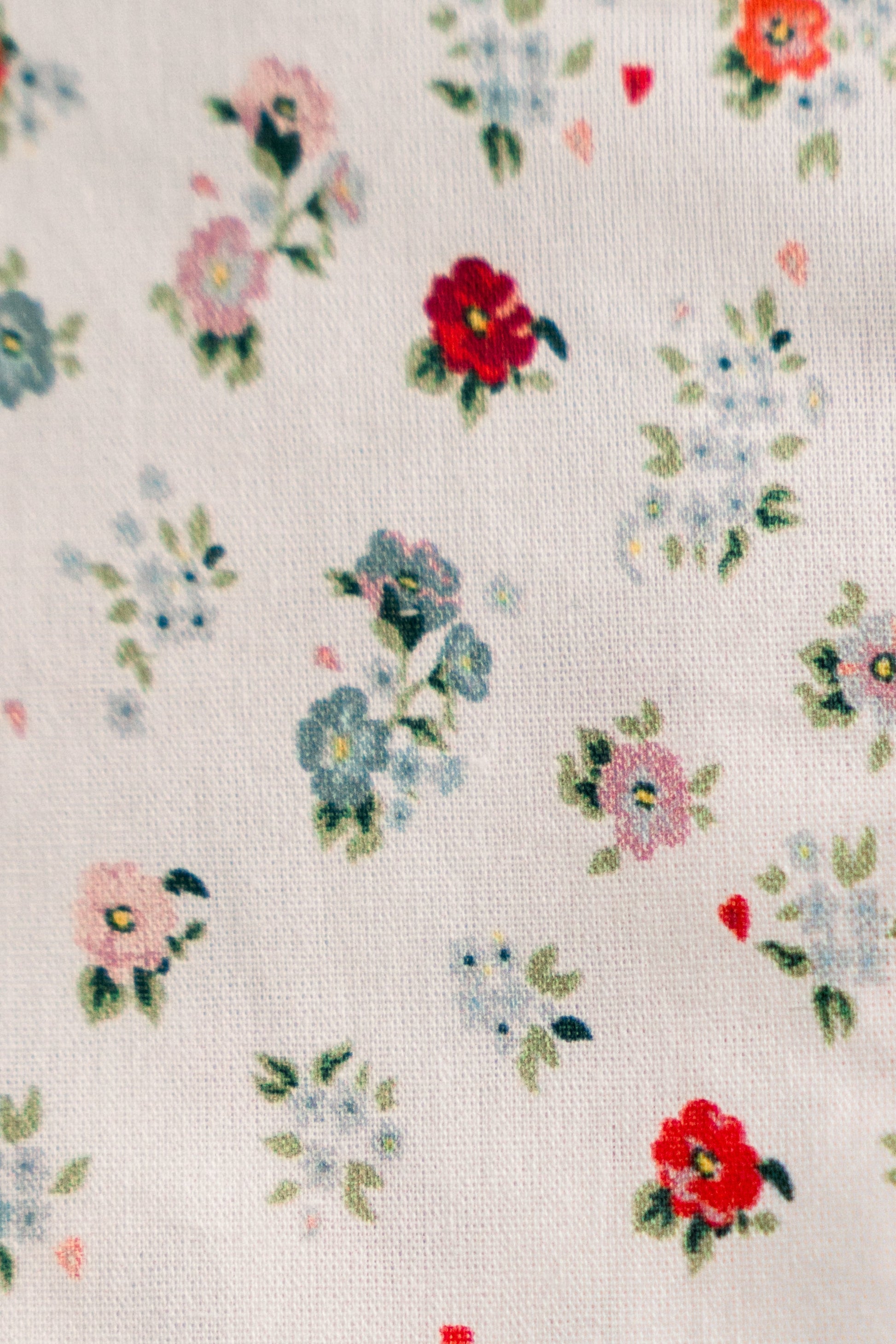 Vintage-Inspired Floral Pouch- Petite Prairie