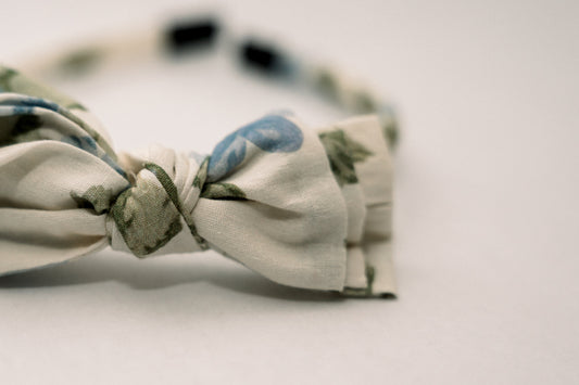 Three Little Bows Headband- Fleurs bleues