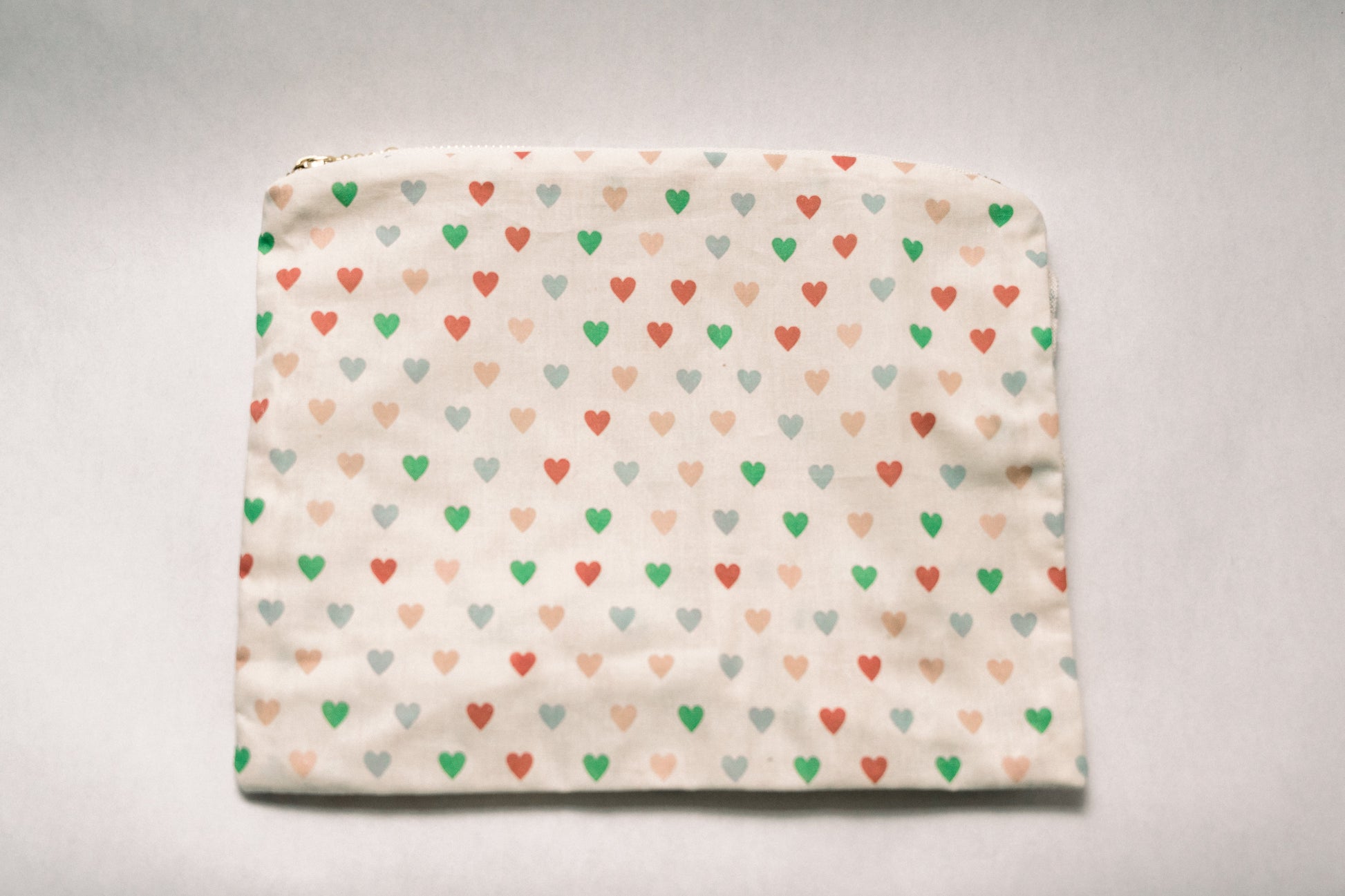 Vintage-Inspired “Hearts” Zippered Pouch