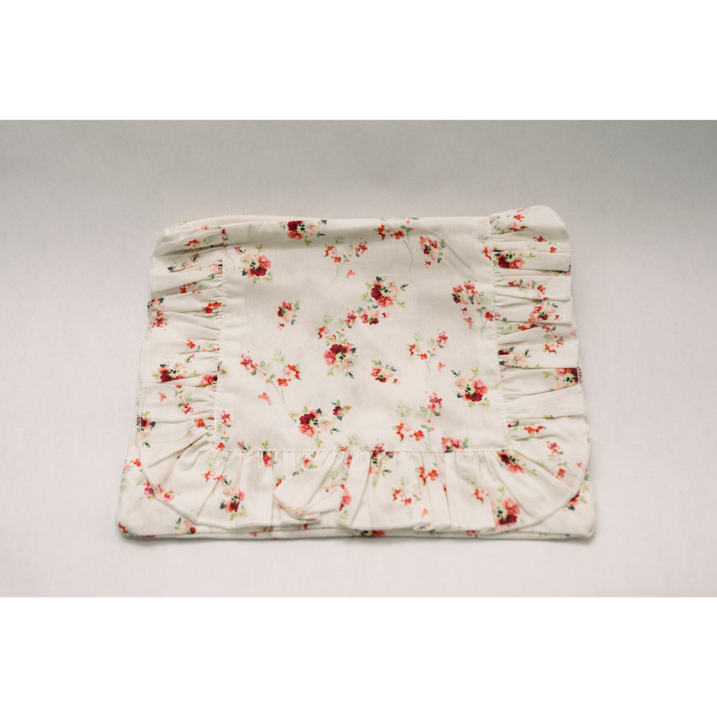 Vintage-Inspired Floral Pouch- Magnolia Springs