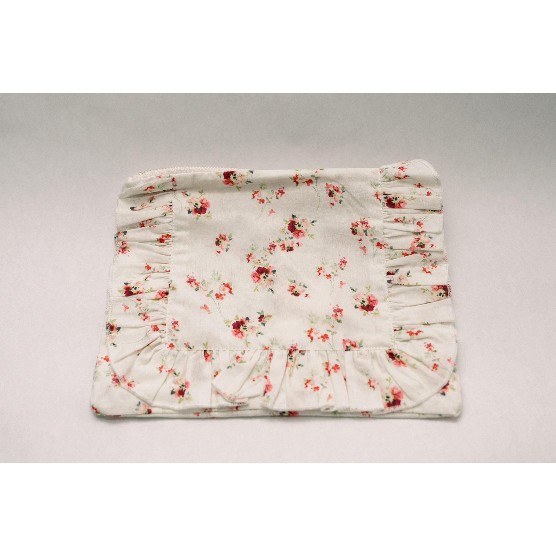 Vintage-Inspired Floral Pouch- Magnolia Springs