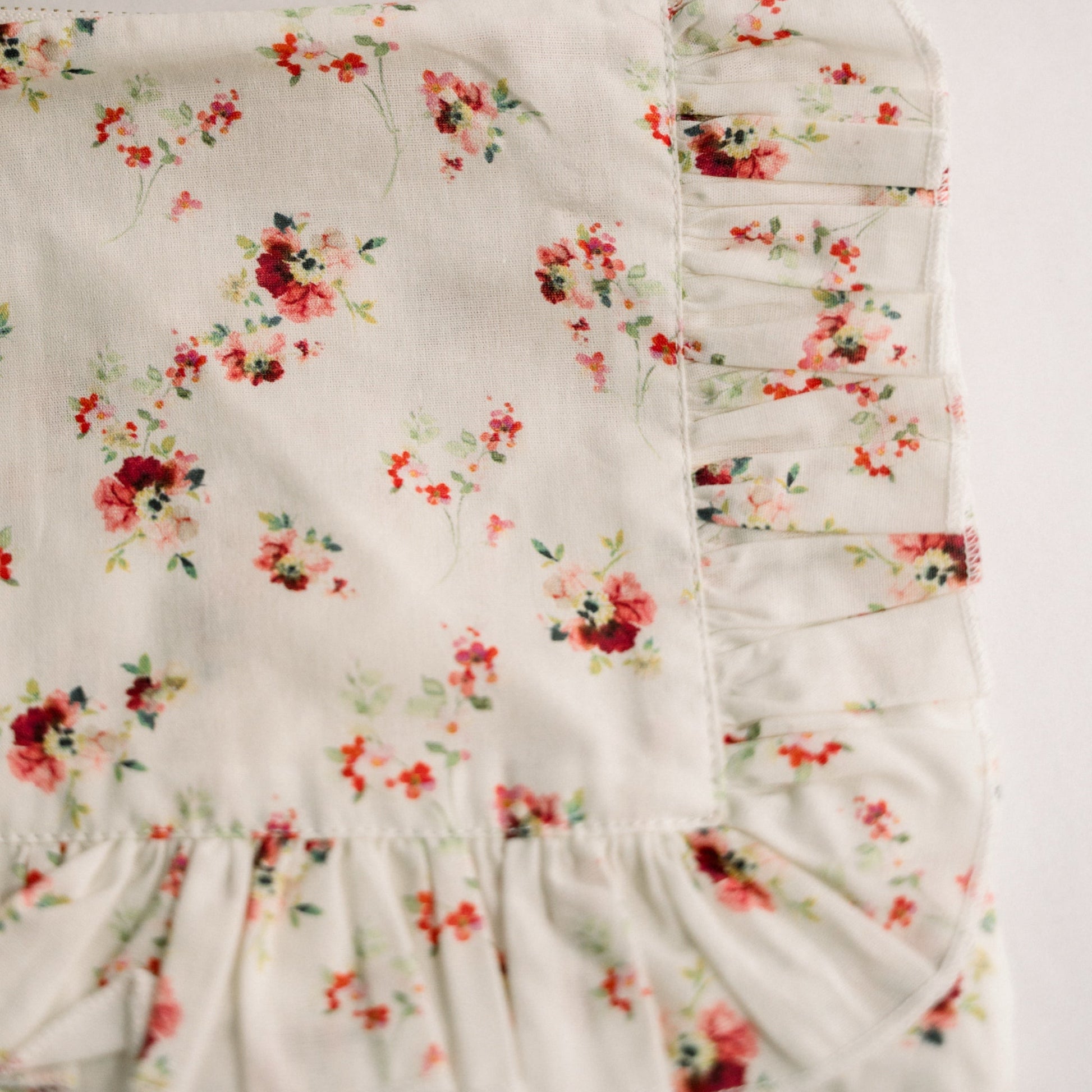 Vintage-Inspired Floral Pouch- Magnolia Springs