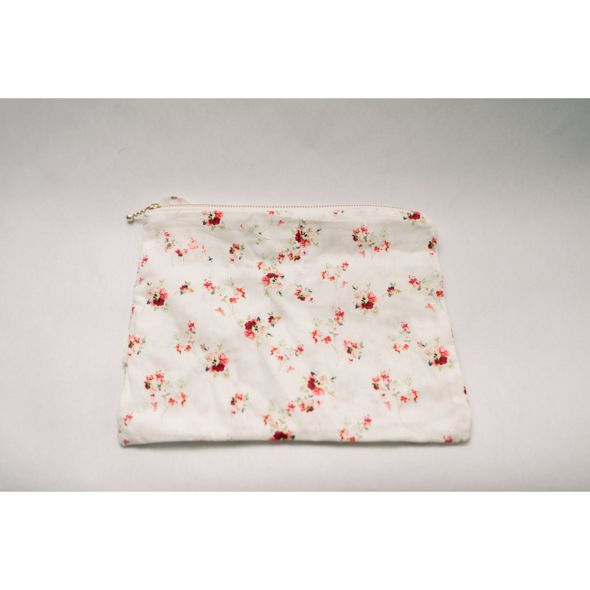 Vintage-Inspired Floral Pouch- Magnolia Springs