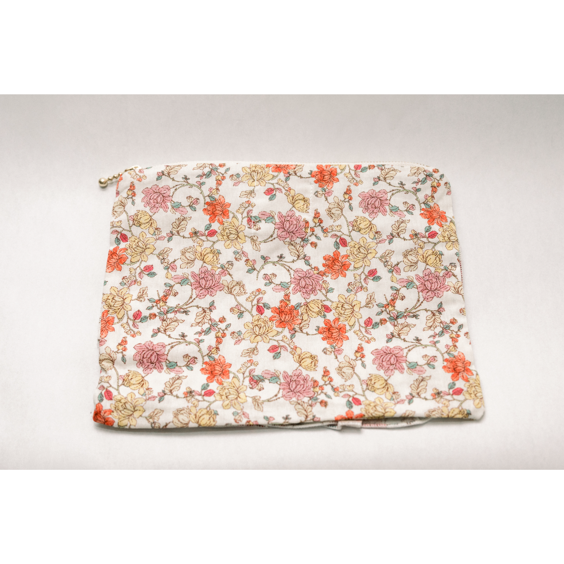 Vintage-Inspired Floral Pouch- Midsummer Vine