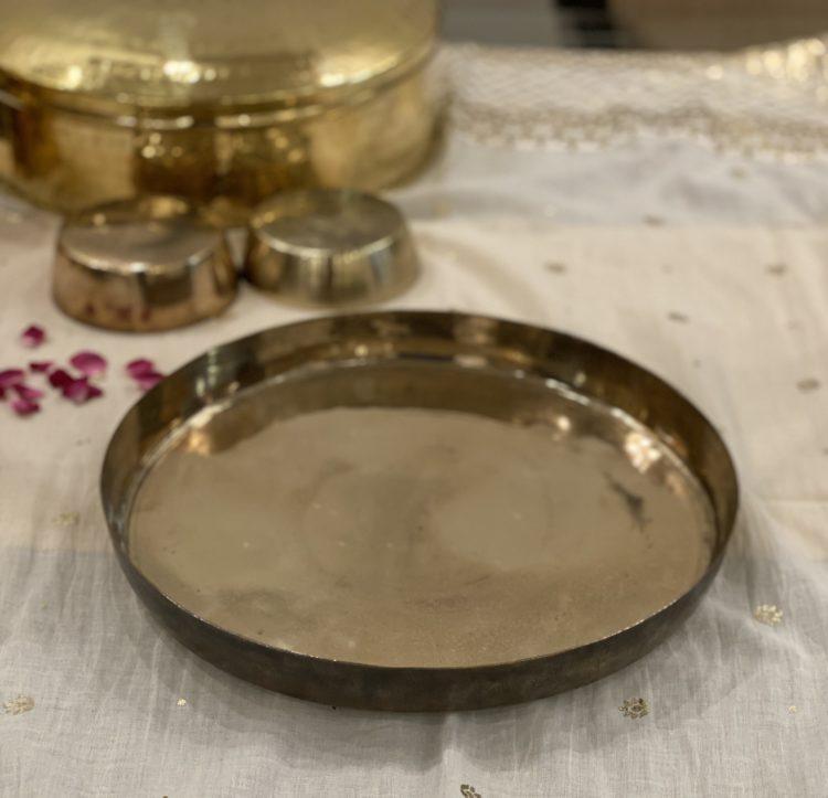 Bronze high hipped plate (Thaali)