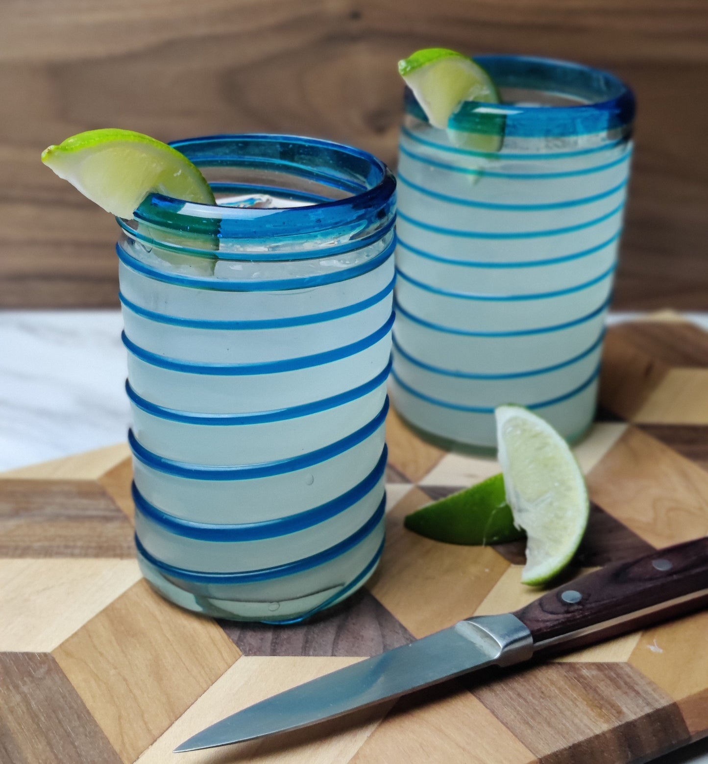 Set of 6 Glasses with an Aqua Spiral Design