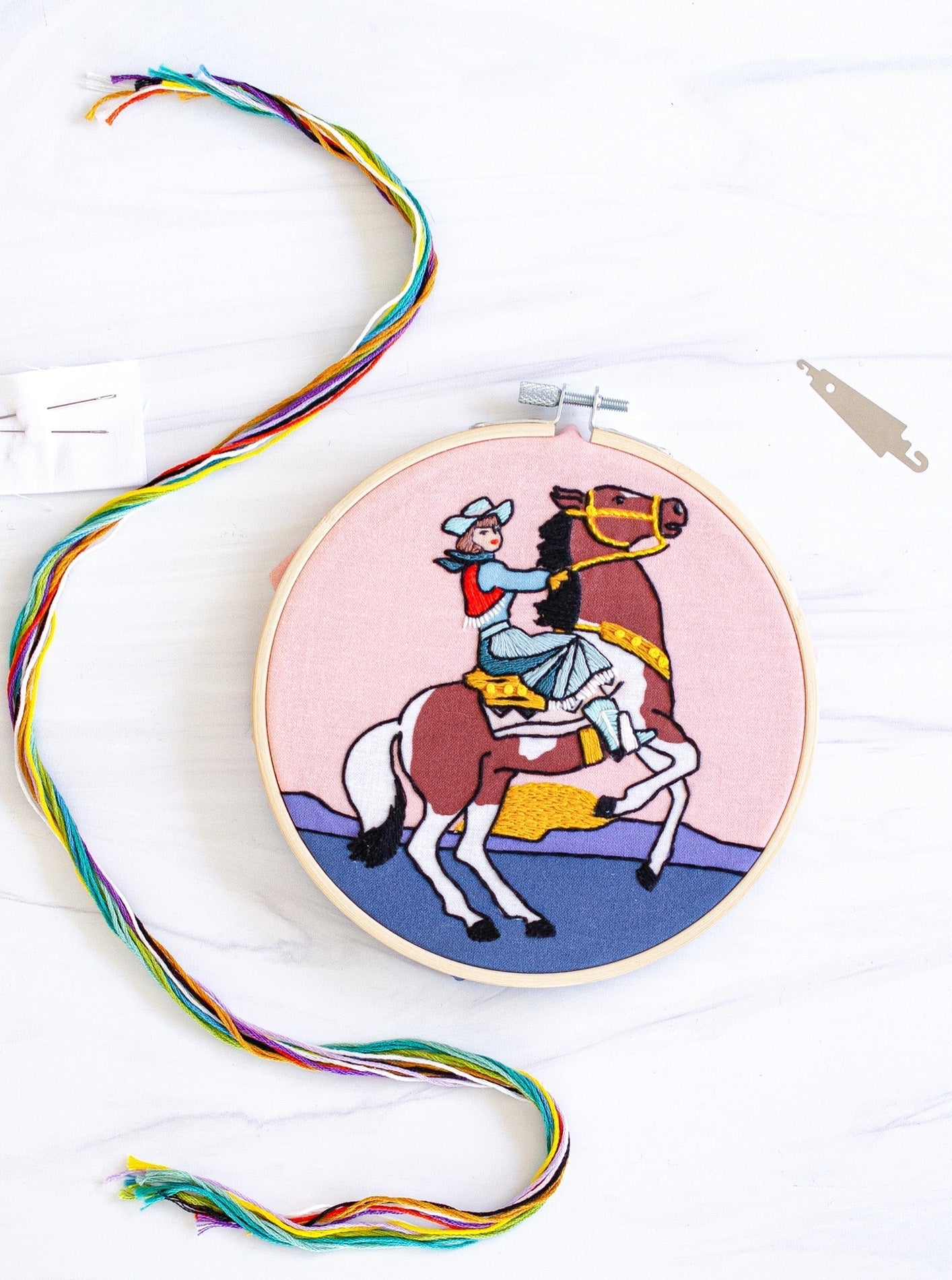 COWGIRL PREMIUM EMBROIDERY KIT - 6 IN