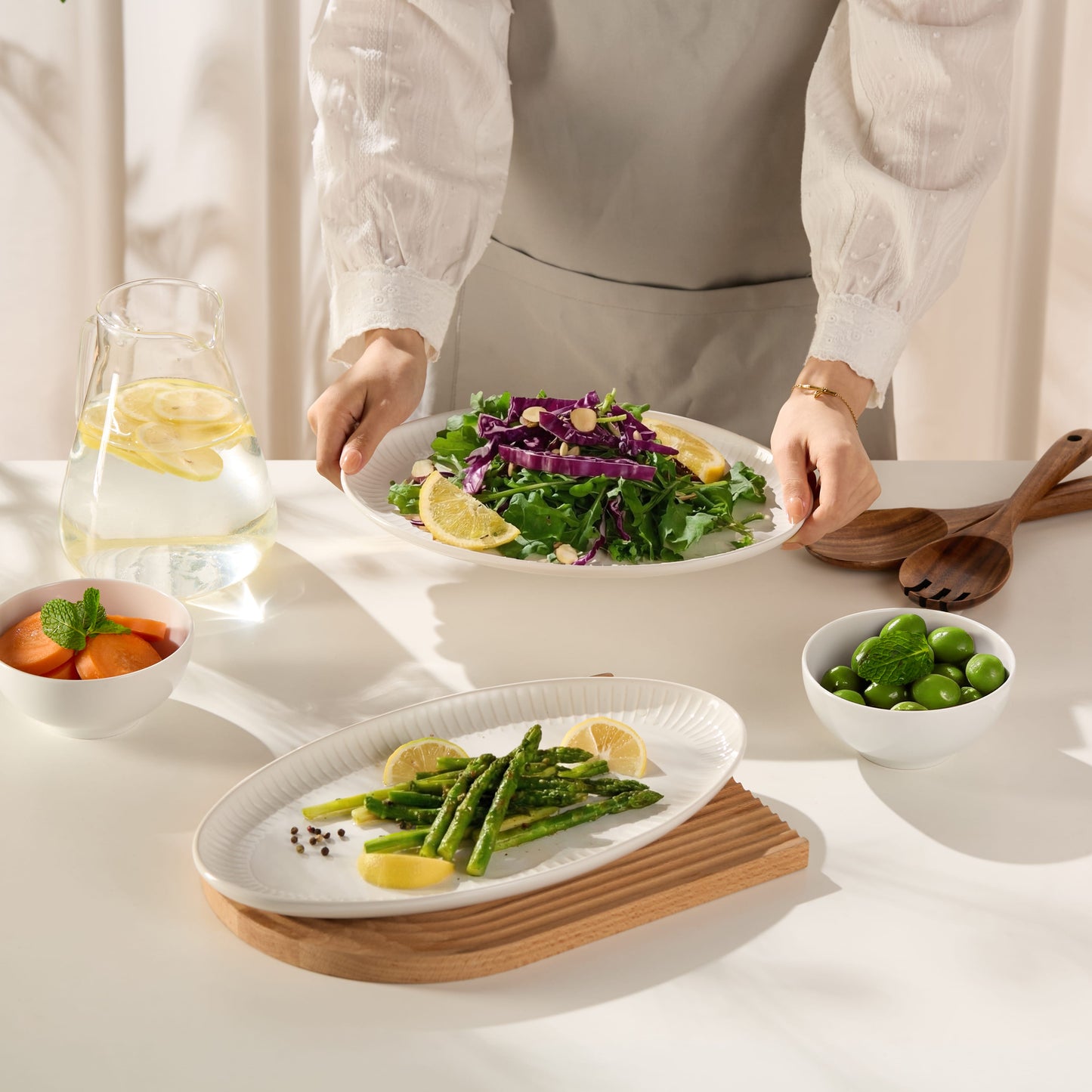 Kook Serving Dishes, Powder White, Oval Shape, Ribbed Rim, Large/Small, Set of 2, Tidal Collection