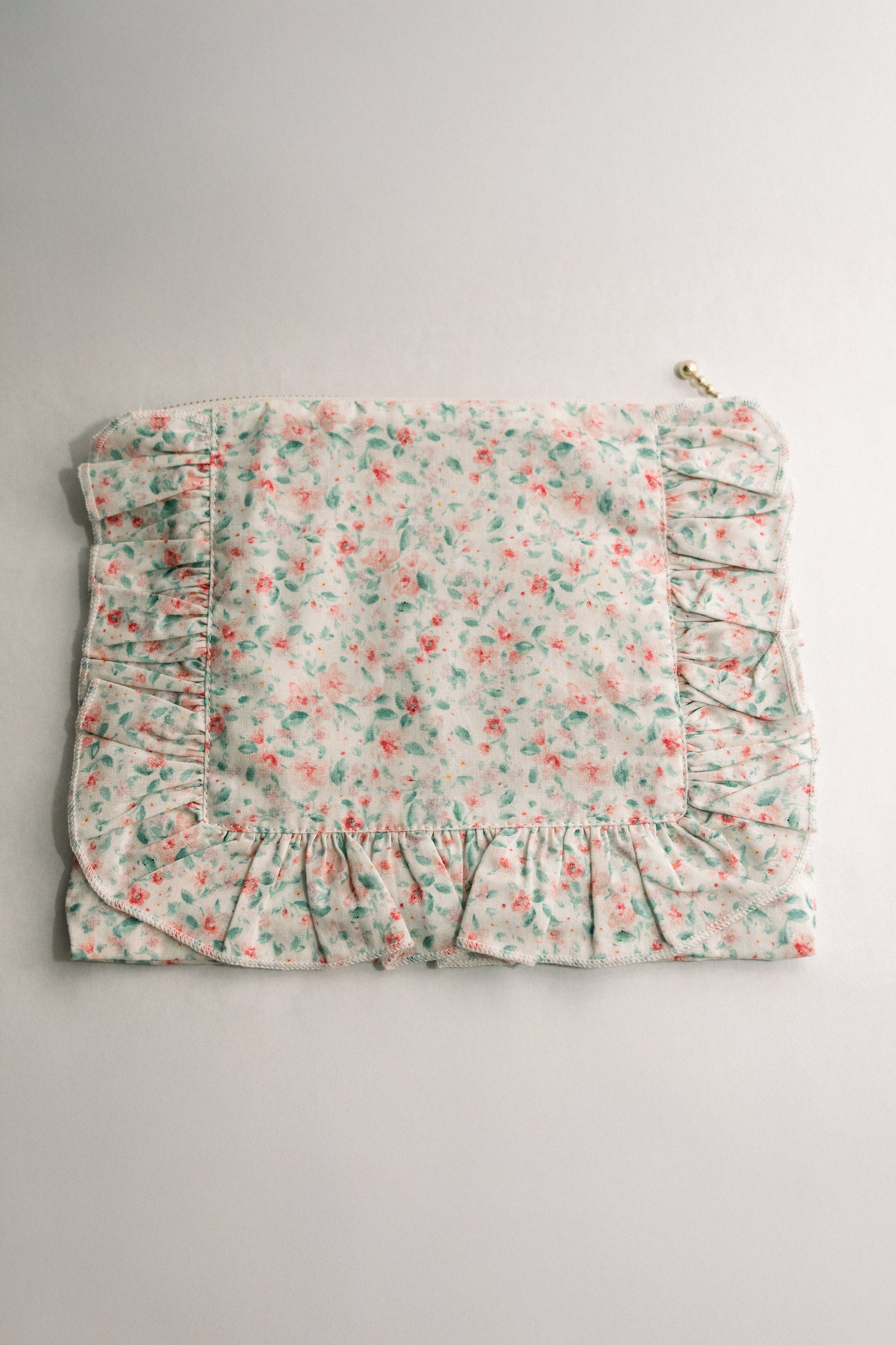 Vintage-Inspired Floral Pouch- Confetti