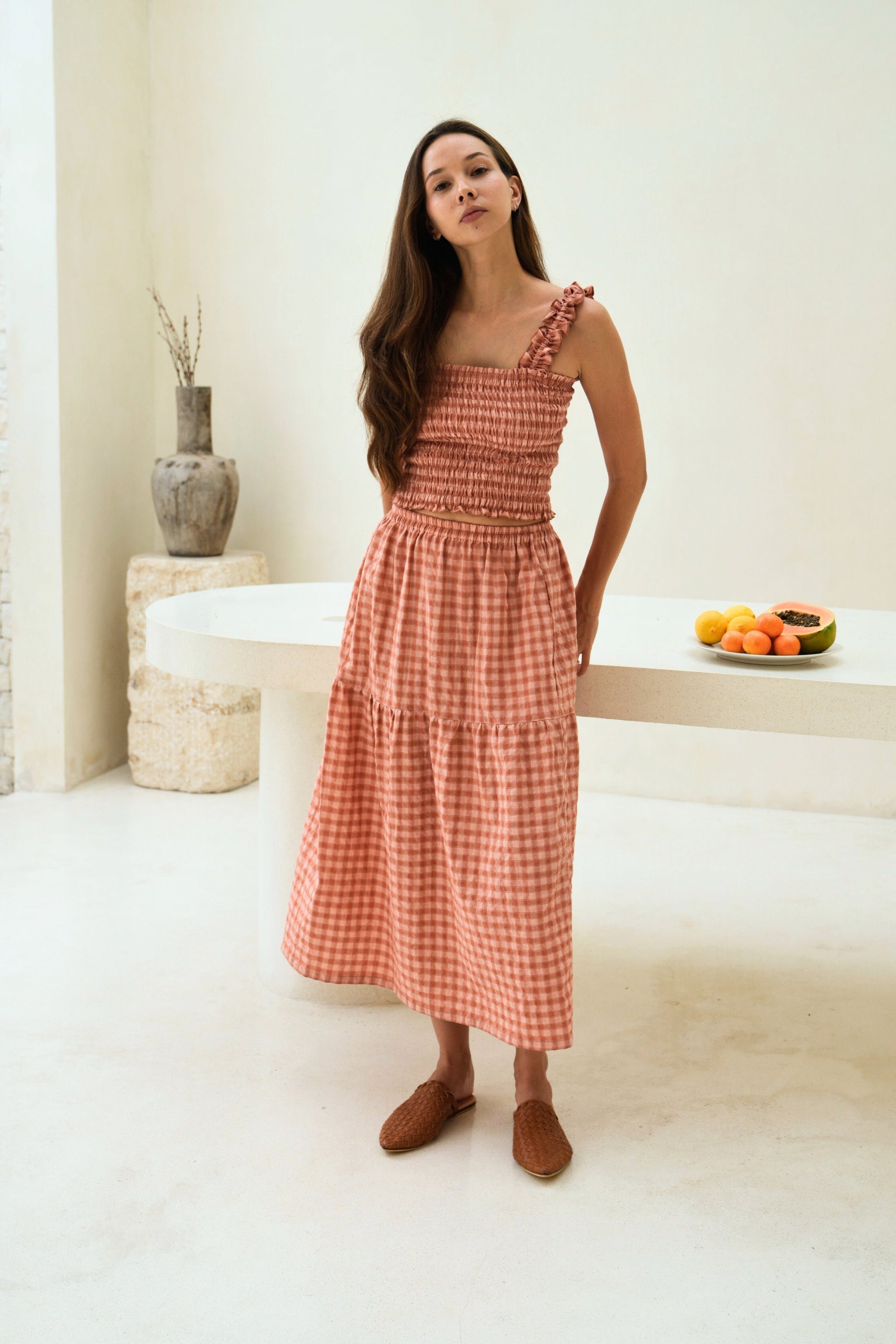 Elena Crinkle Gingham Carry-On Travel Skirt in Persimmon