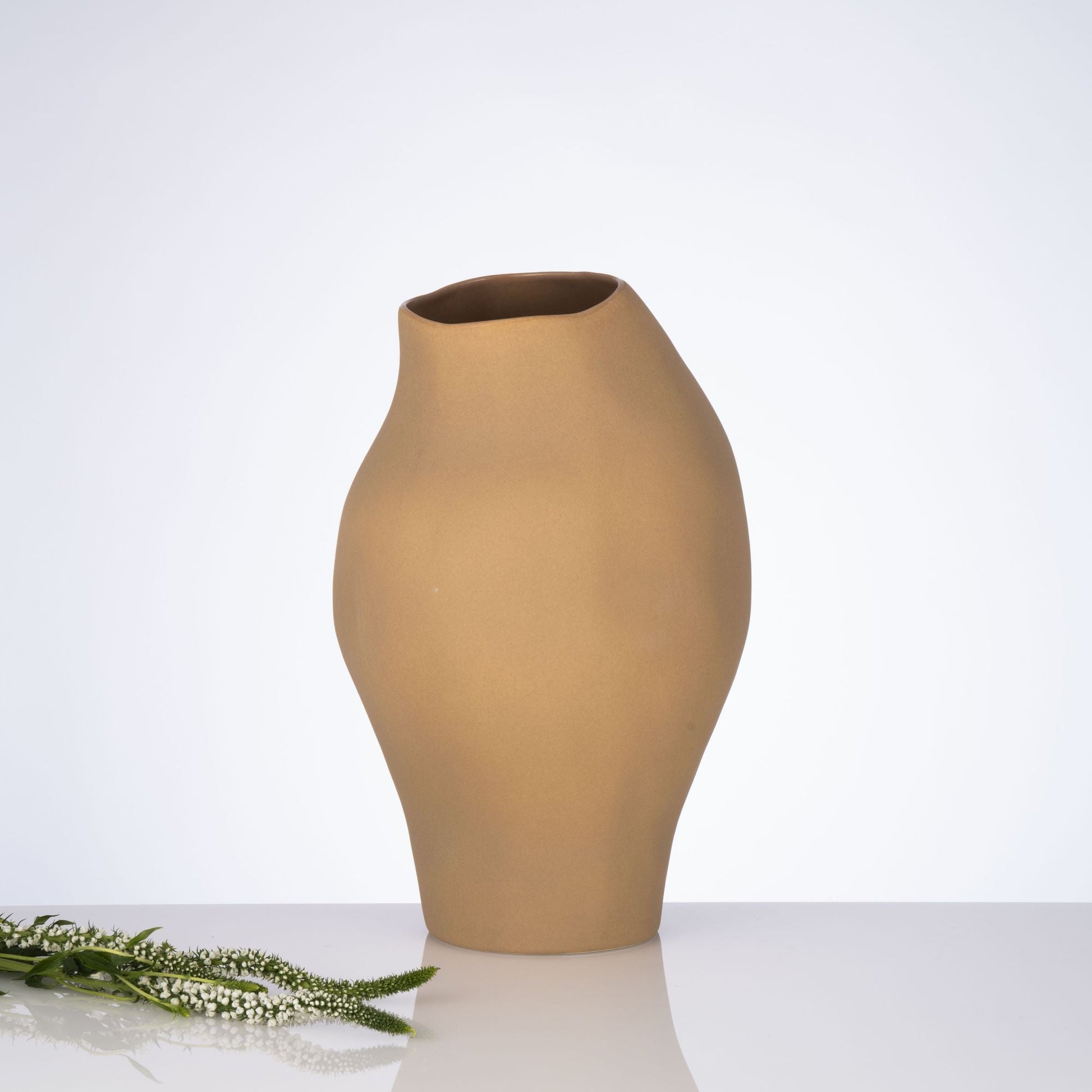 Mosco Light Brown Vase