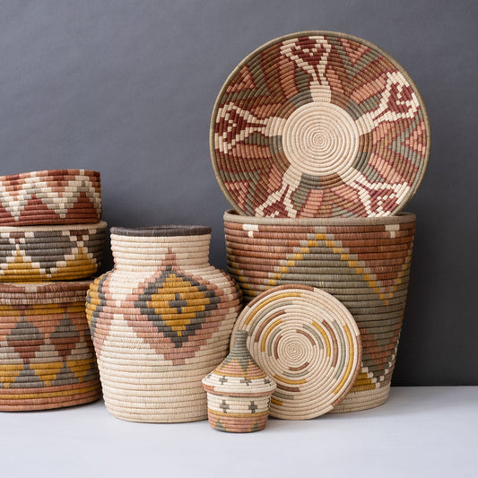 Wide Zig Zag Bucket Basket ~ Elevate Collection